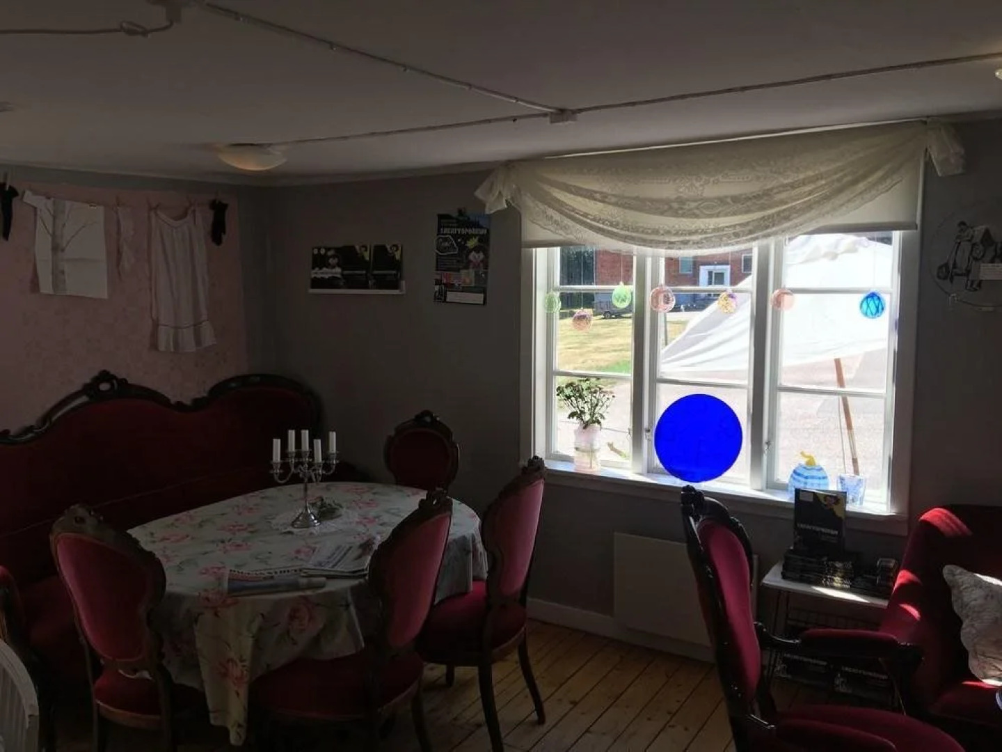 Cafe Sergel Bed & Breakfast