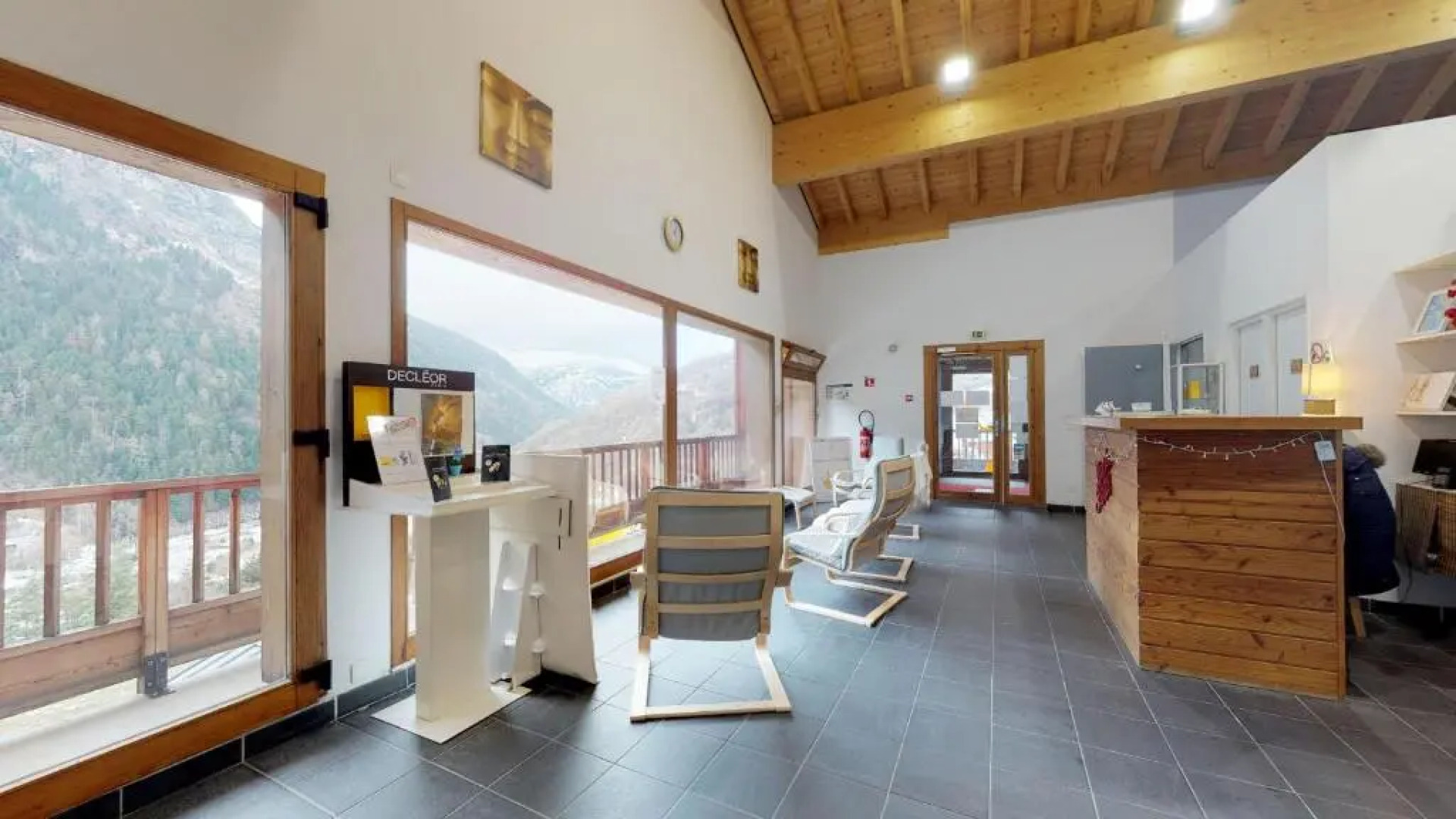 Le Hameau SPA & PISCINE studio SUPERIEUR 2 pers by Alpvision Residences