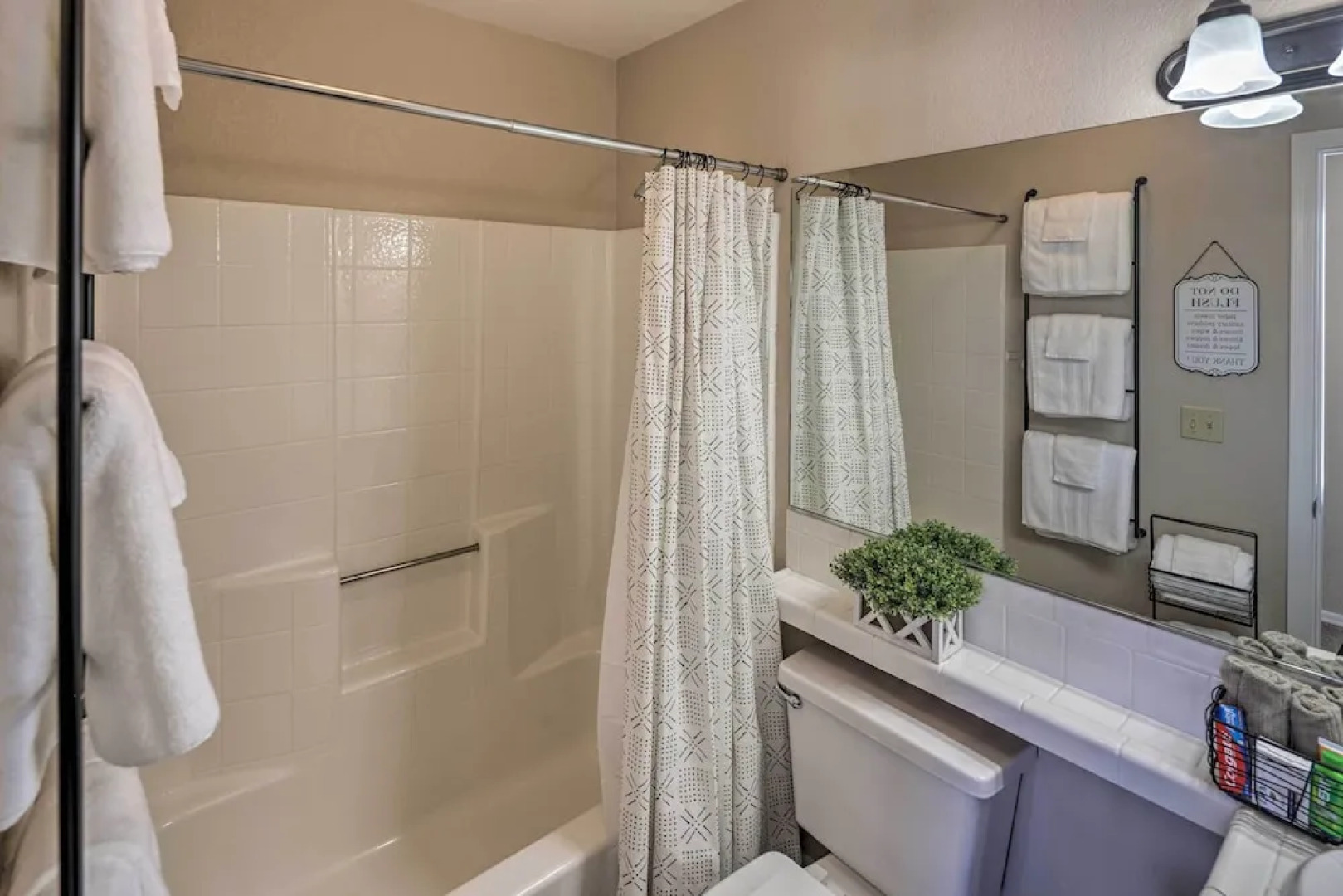 Amenity-packed Home w/ Hot Tub & River Views!