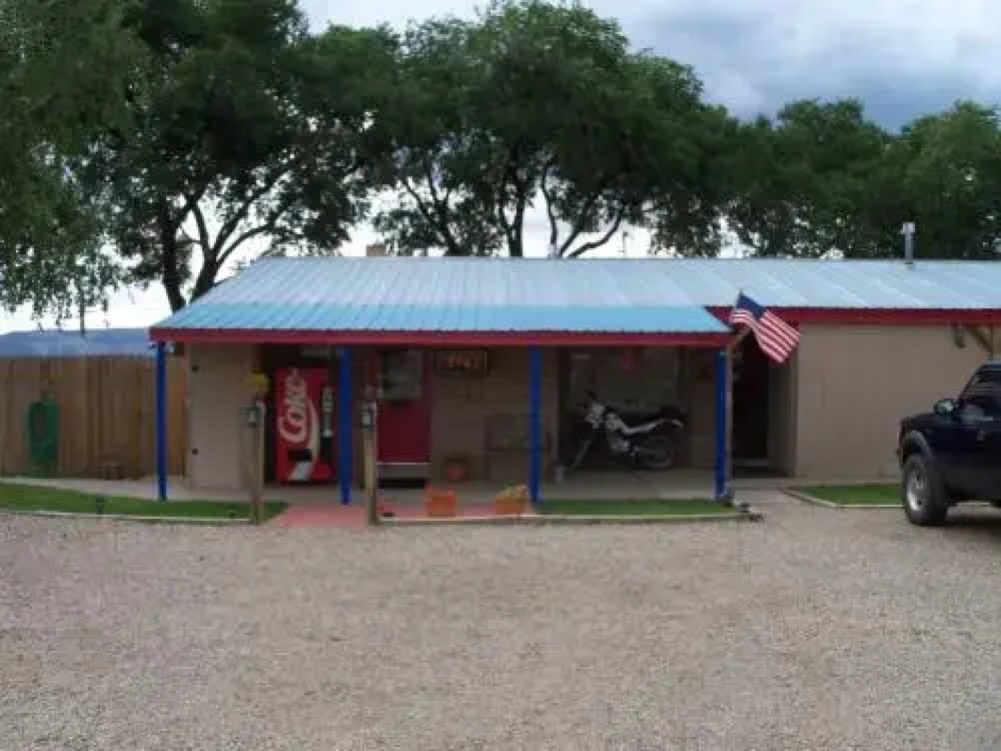 Ms. Kitty's Country Inn