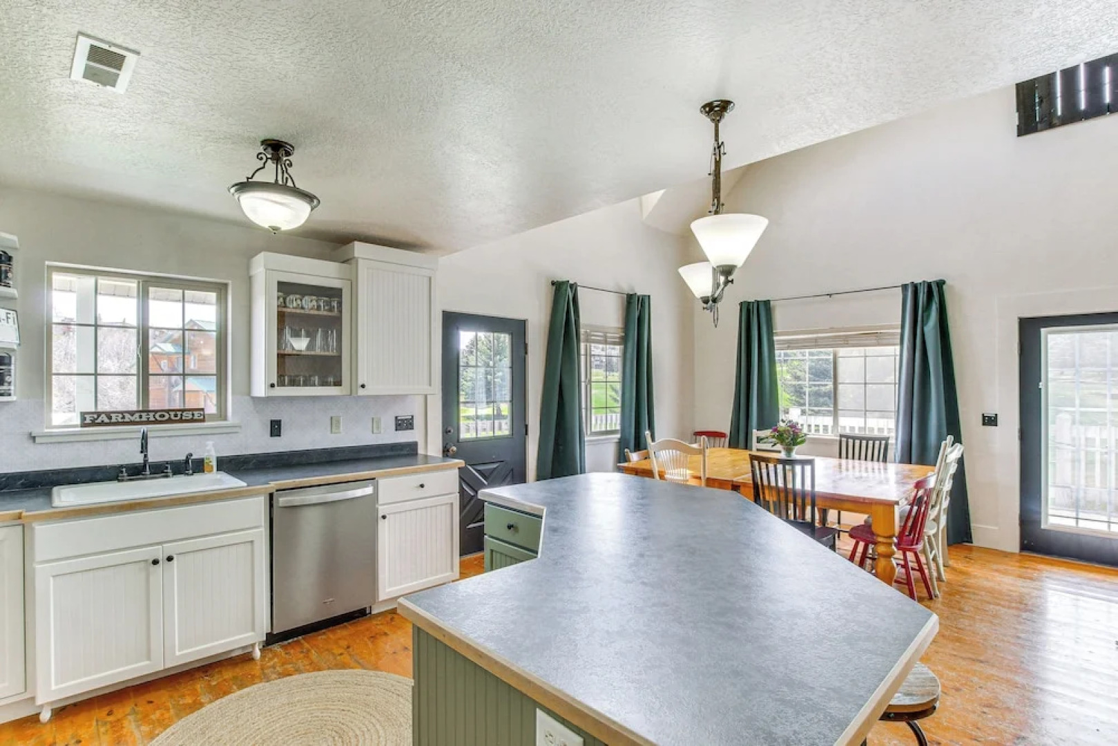 Massive Cabin w/ Game Room, 1 Mi to Bear Lake