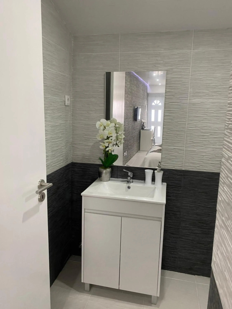 THE CEDAR TREE HOUSE Studio 48