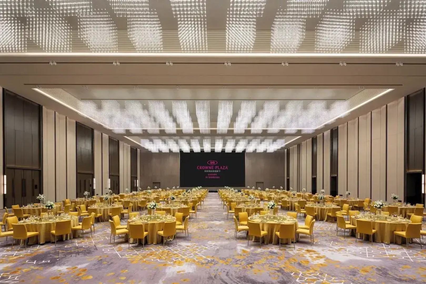 Crowne Plaza JINGMEN by IHG