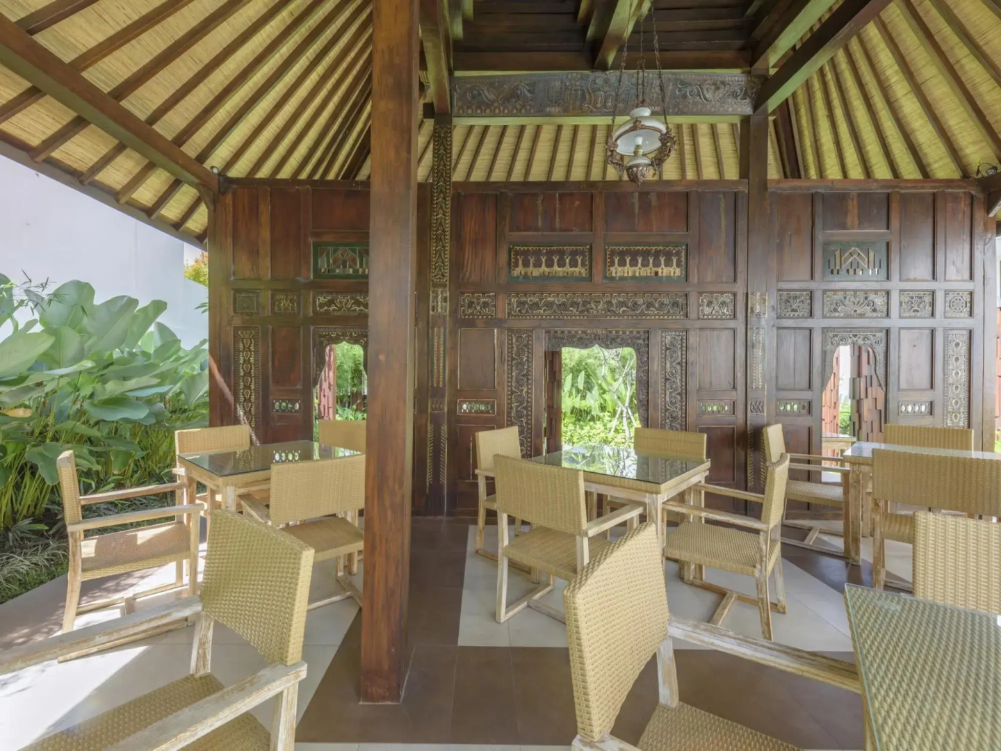 Hotel Dafam Savvoya Seminyak