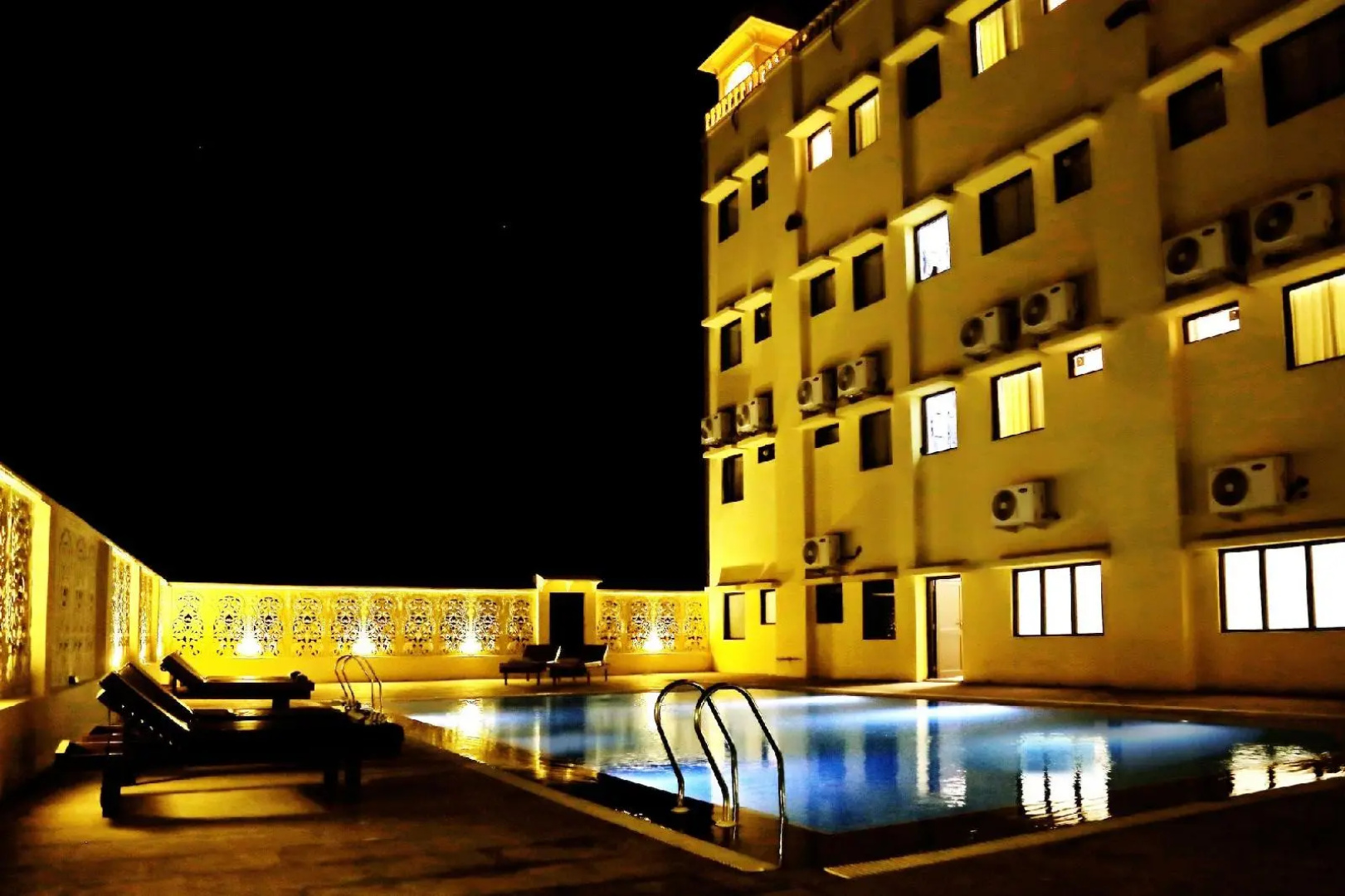 Atulya Niwas, Udaipur