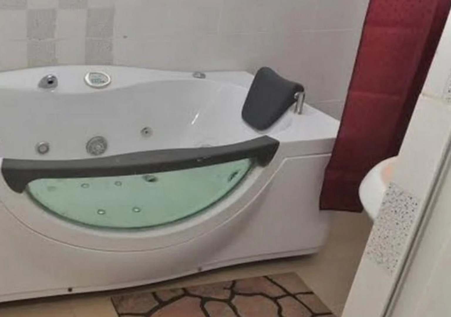 Sheriffyt Royal Hotel And Suites