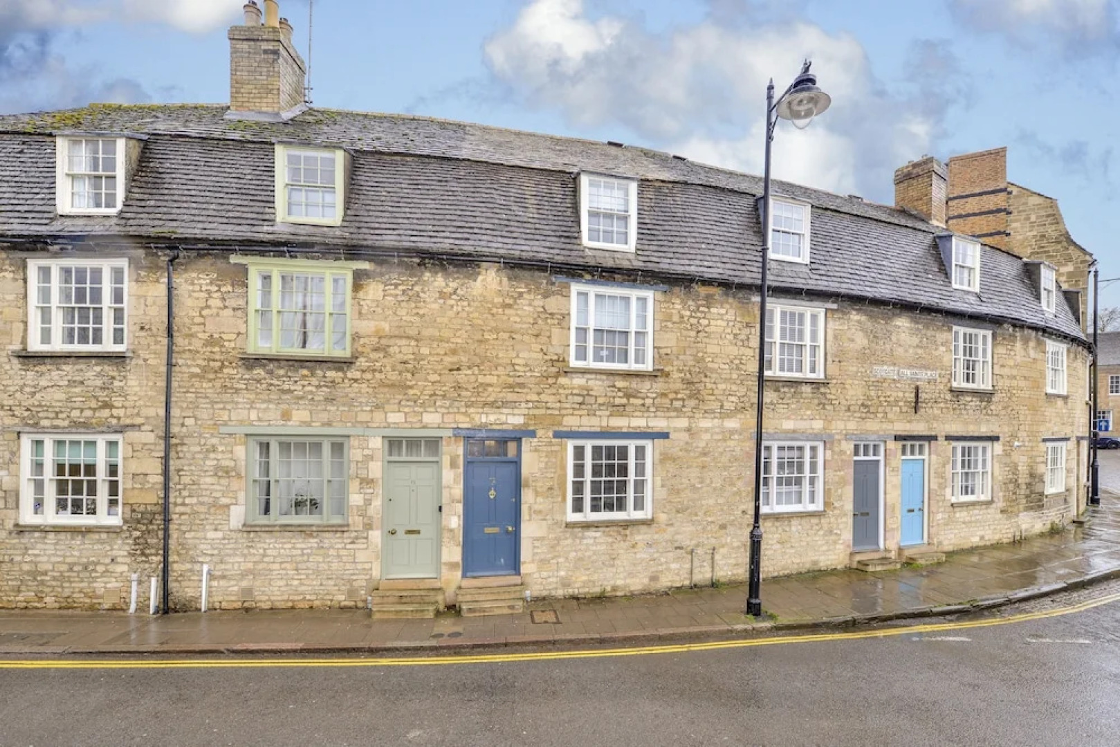 Scotgate House by Vose Nights