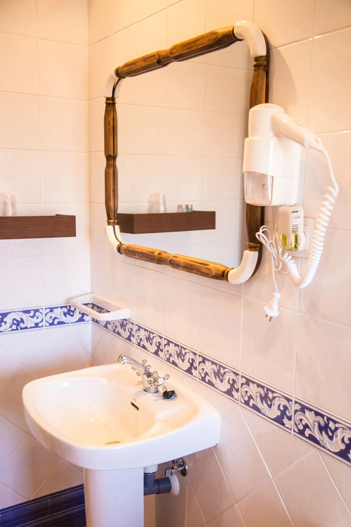 Hotel Restaurante Quintanares