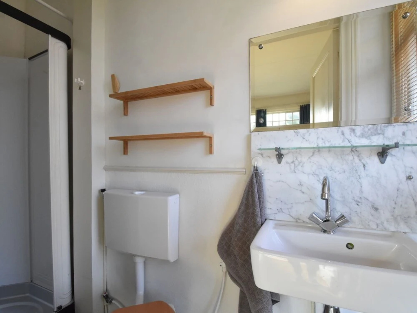 Luxurious Villa in Haarlem with Two Ponds