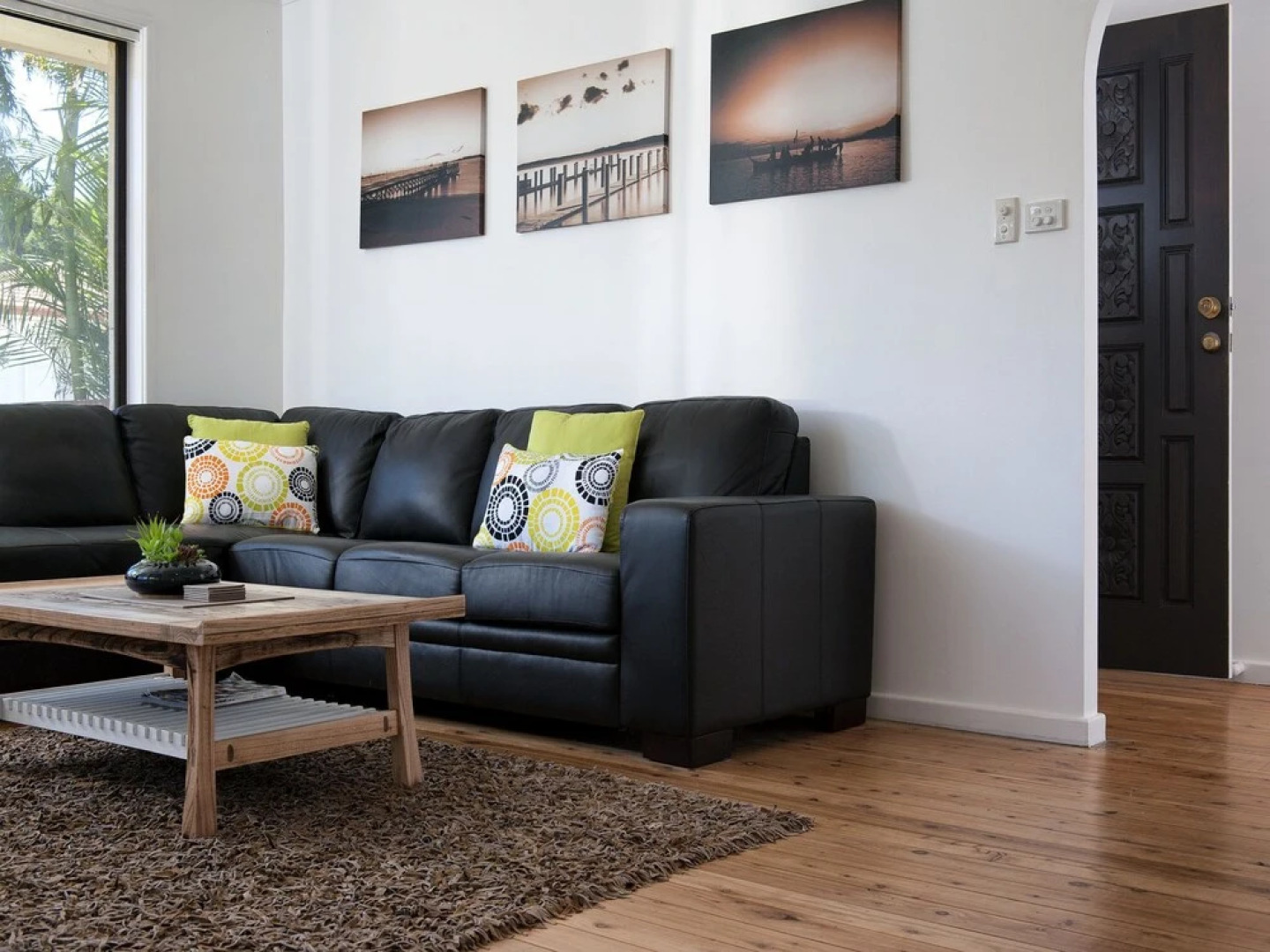 Blue Swimmer, 33 Danalene Parade