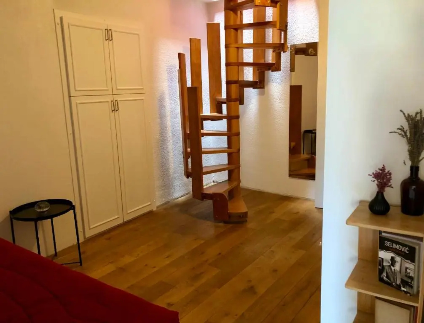 Maison des pêcheurs vue lac a 50m du port dans quartier historique