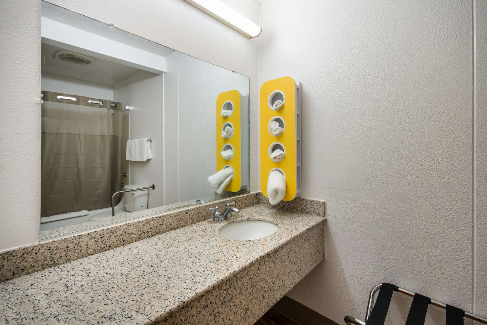 Motel 6 Parkersburg, WV