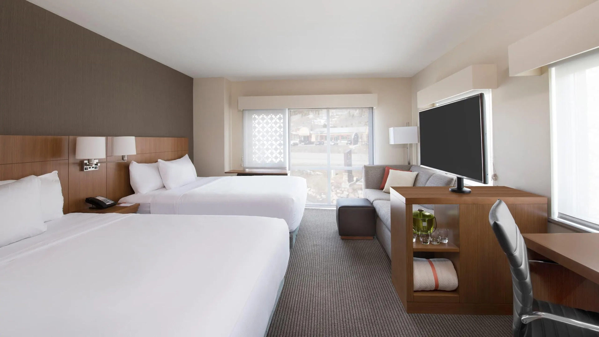 Hyatt Place Keystone / Dillon