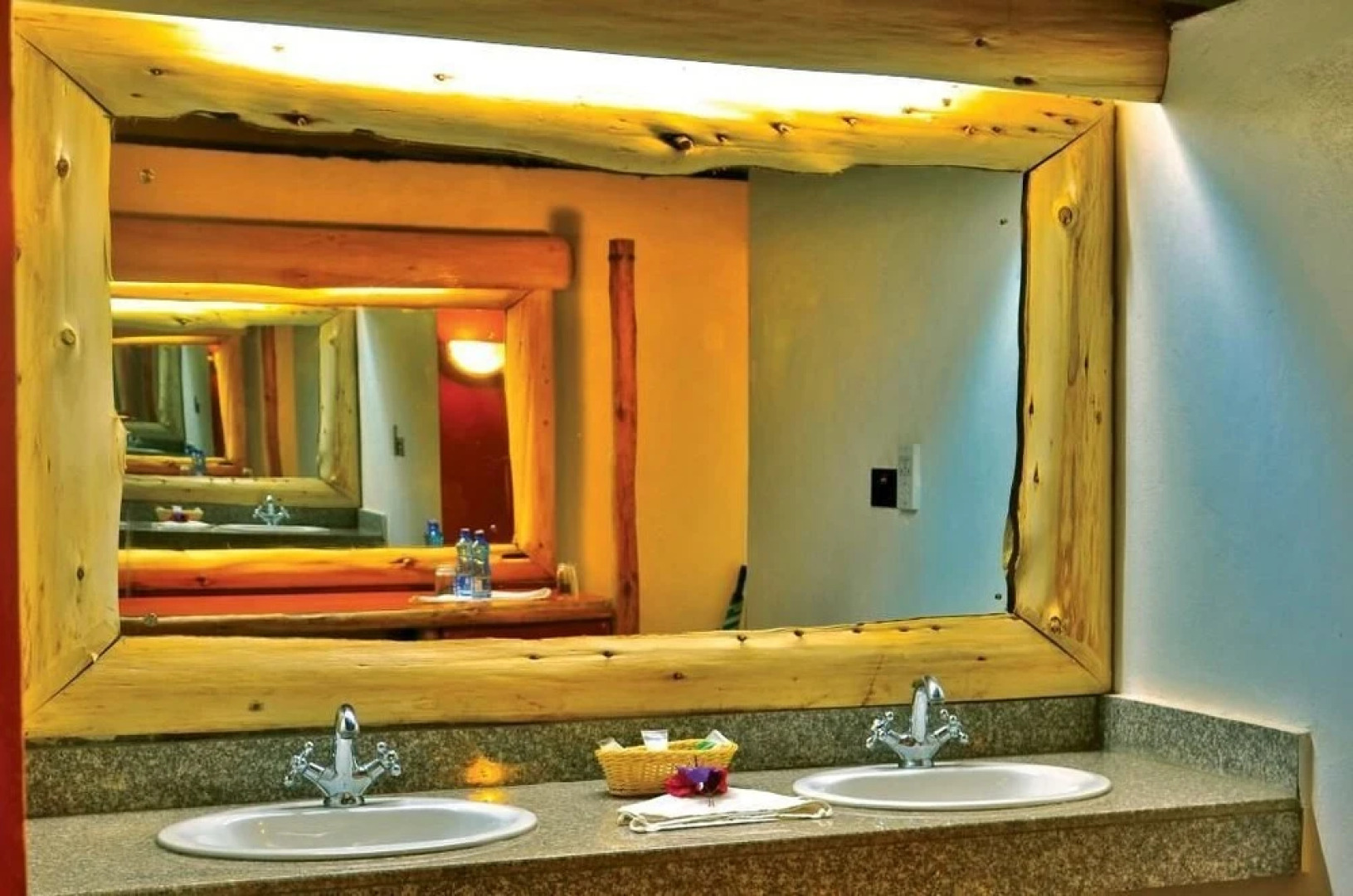 Lake Naivasha Crescent Camp