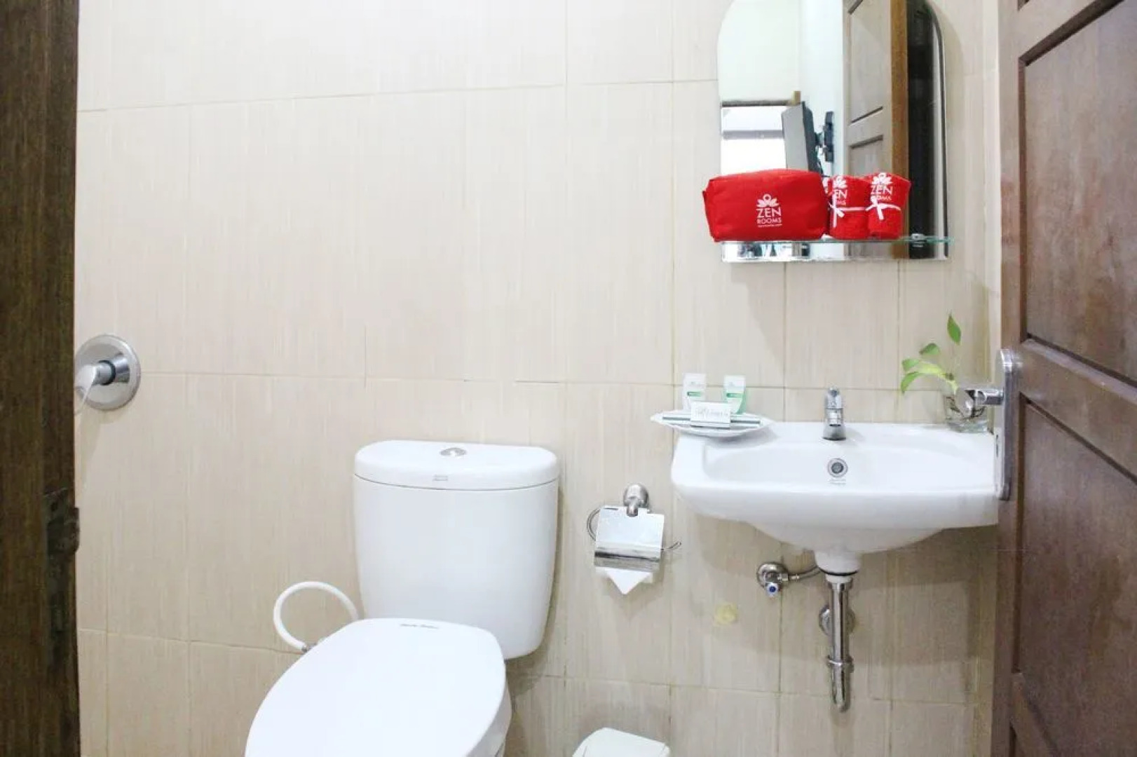 ZEN Rooms K. H. Moh Toha Ciawi