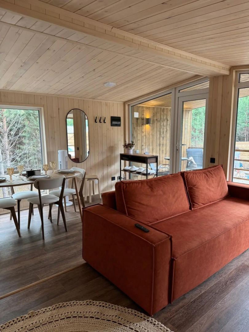 Это БАZA (БАЗА)