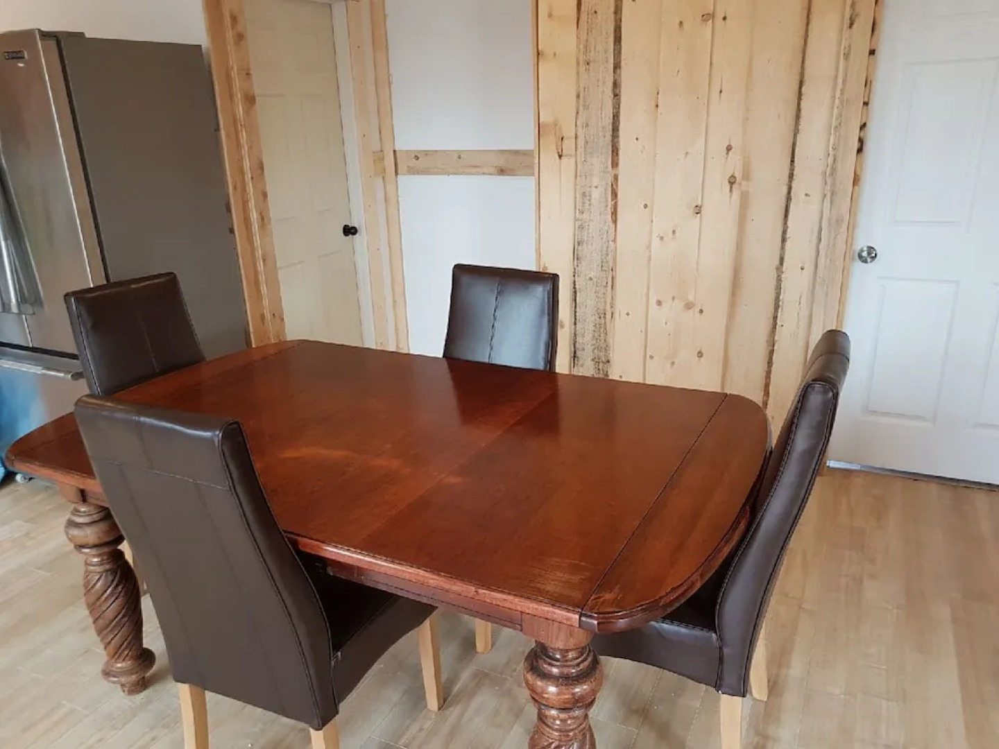 Striper Fishing & Hunting Lodge