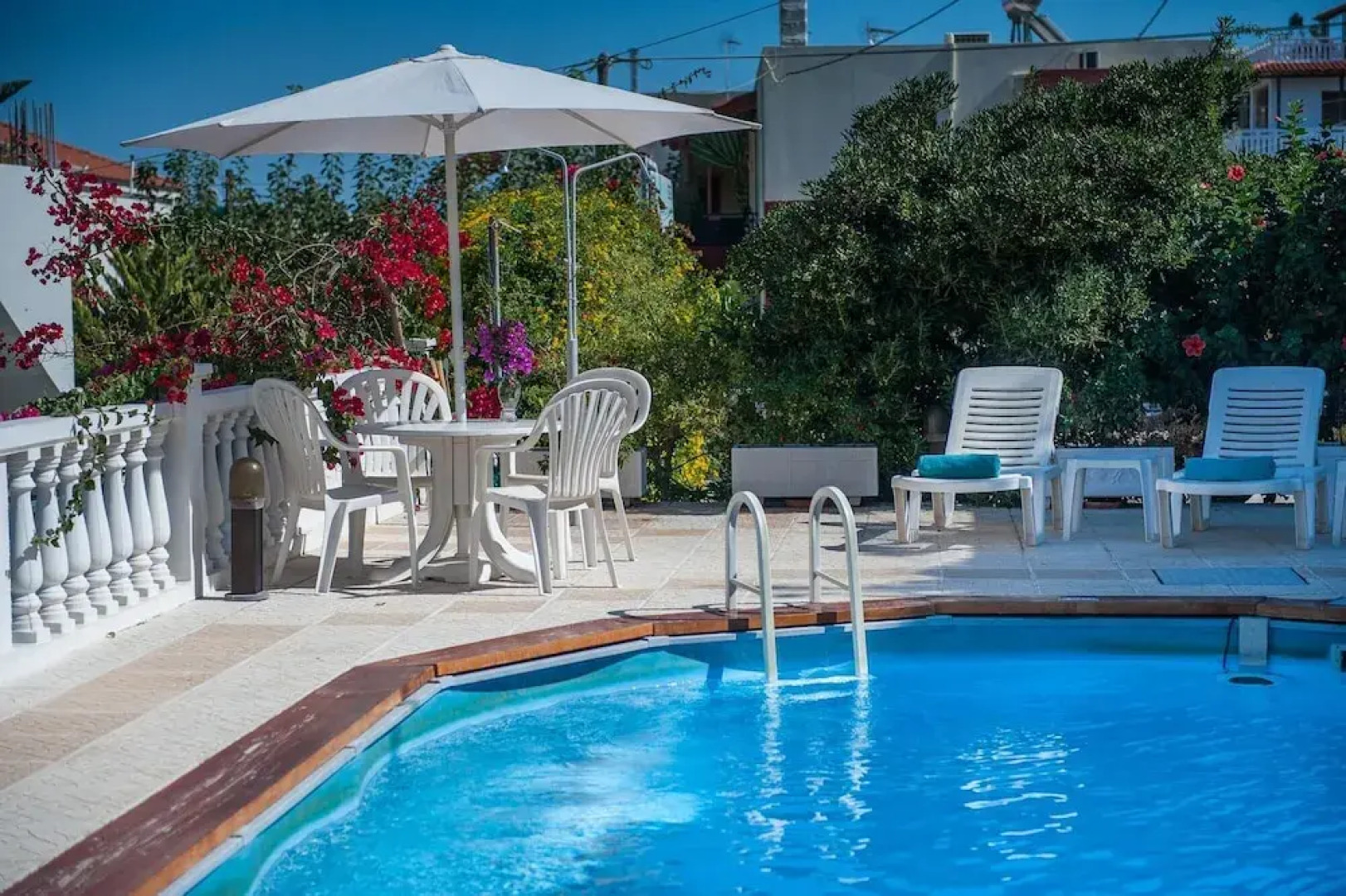 Rouladina Apt 6 in Stalos