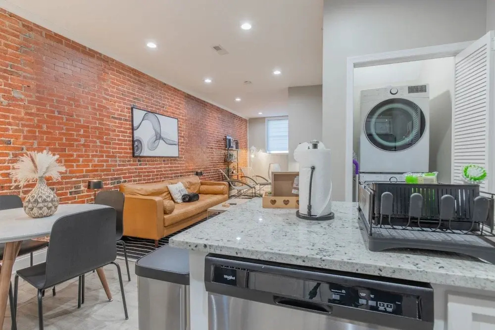 Baltimore's Home Away From Home 2 Bedroom Apts by Redawning