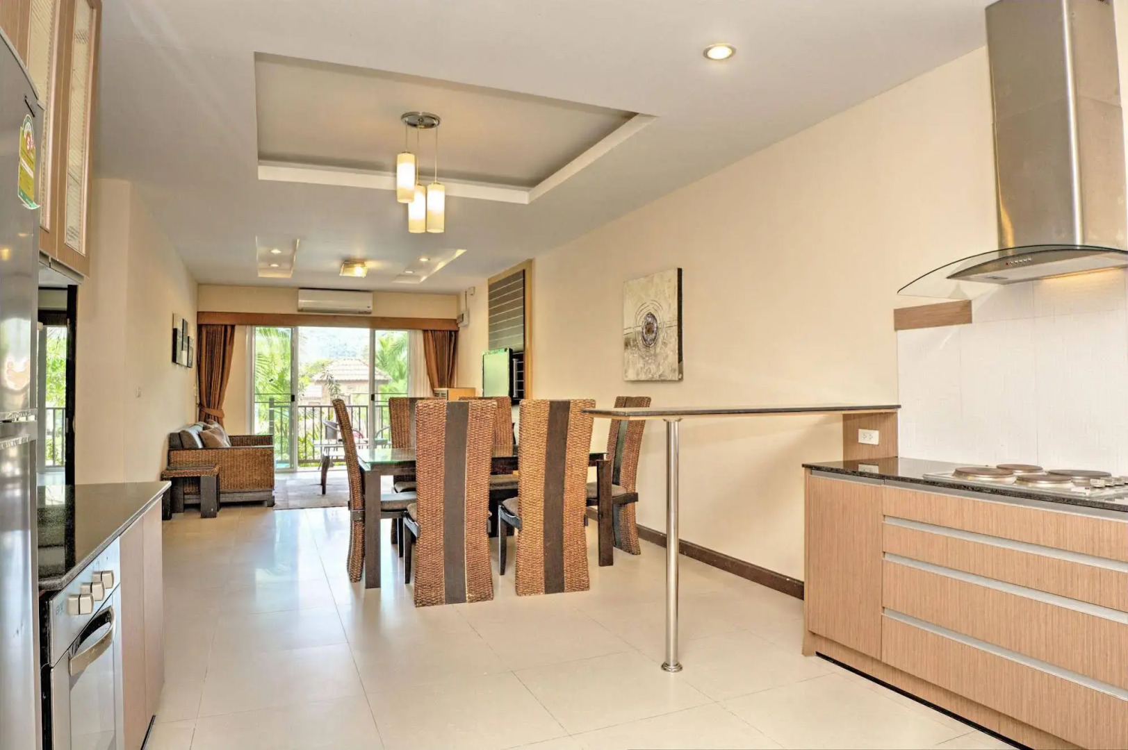 Whispering Palms Suite