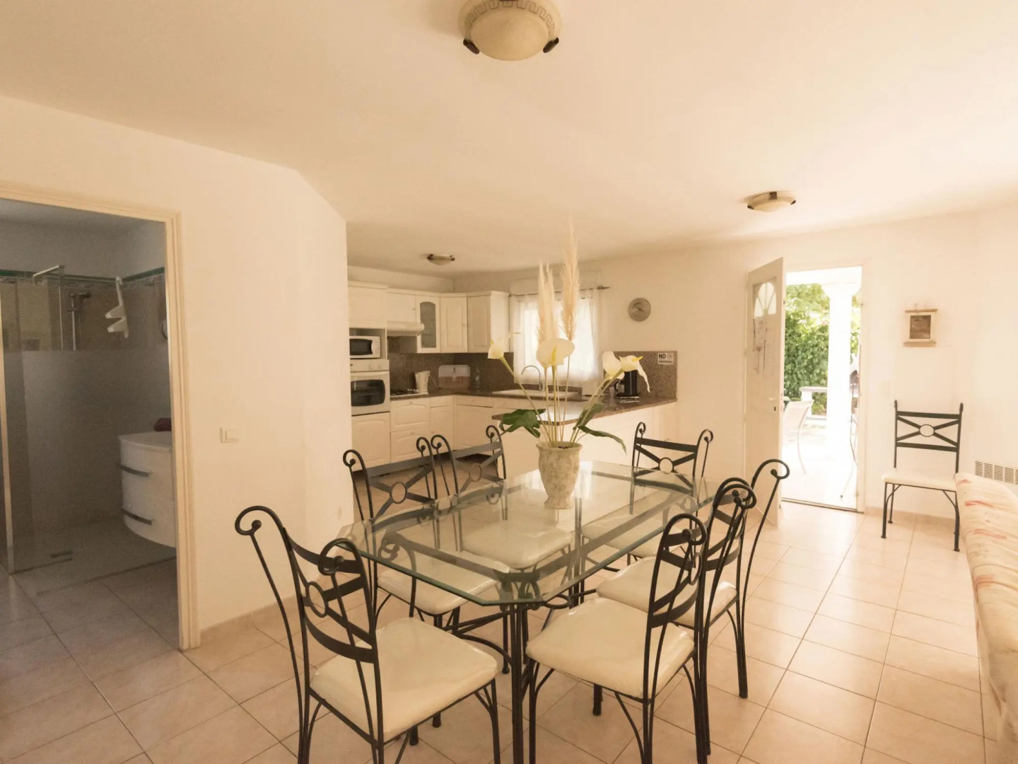 Cozy Holiday Home in Moriani-Plage in Swimming Pool