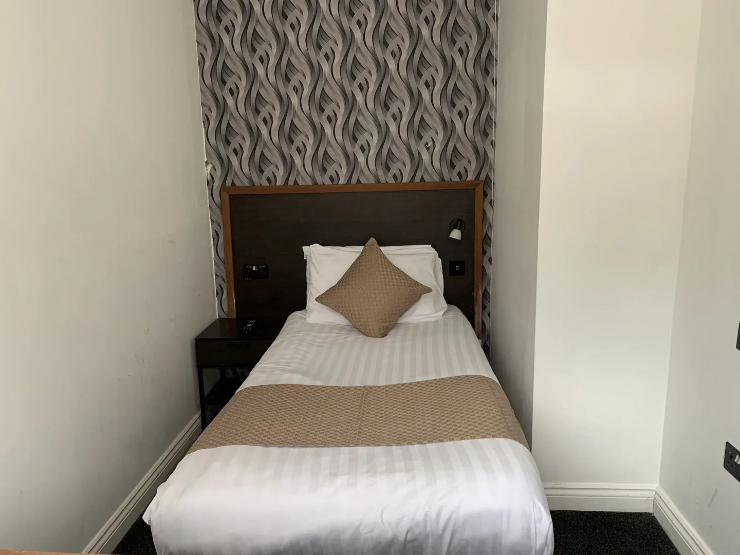 Imperial Salford Hotel