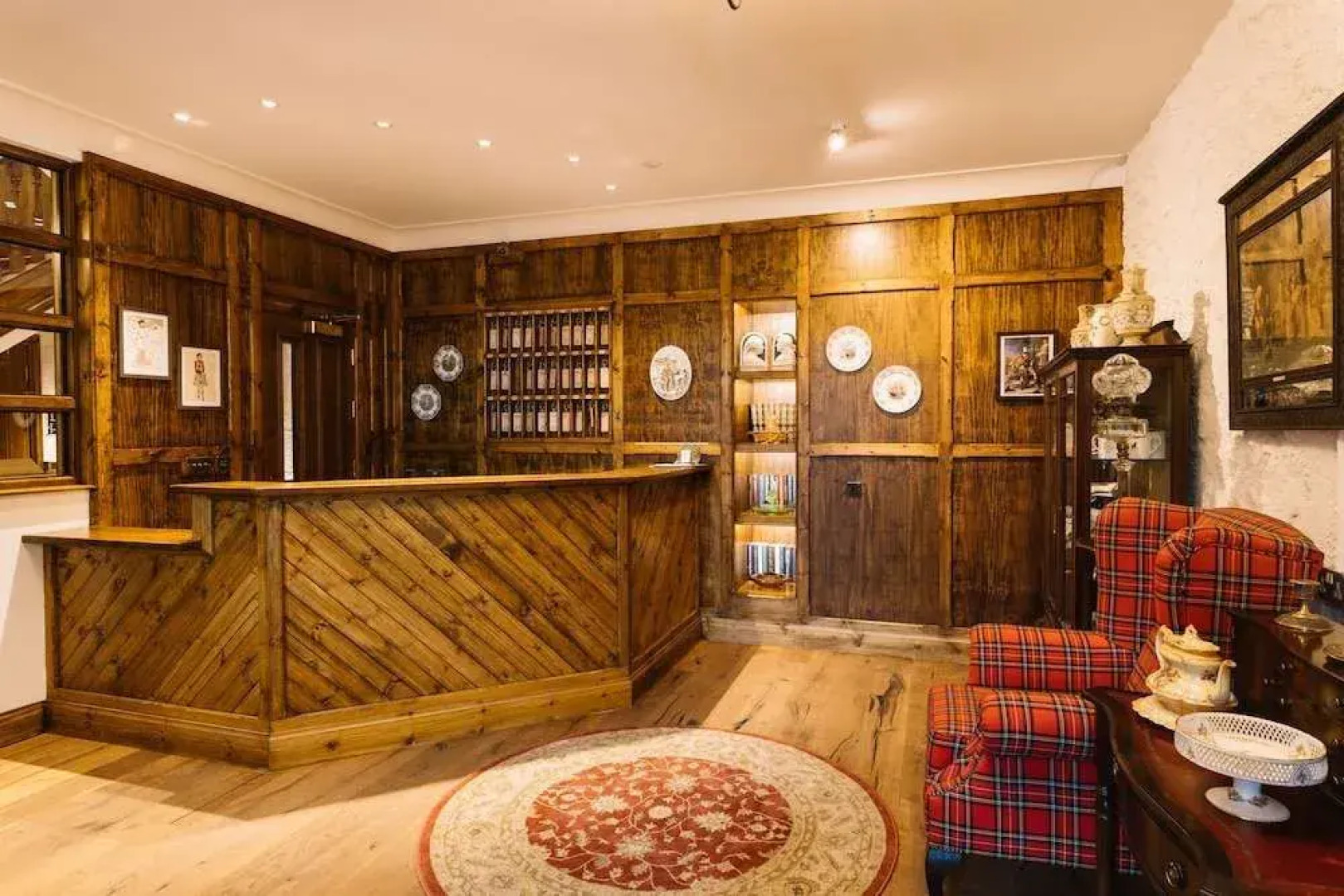 Whispering Pines Lodge