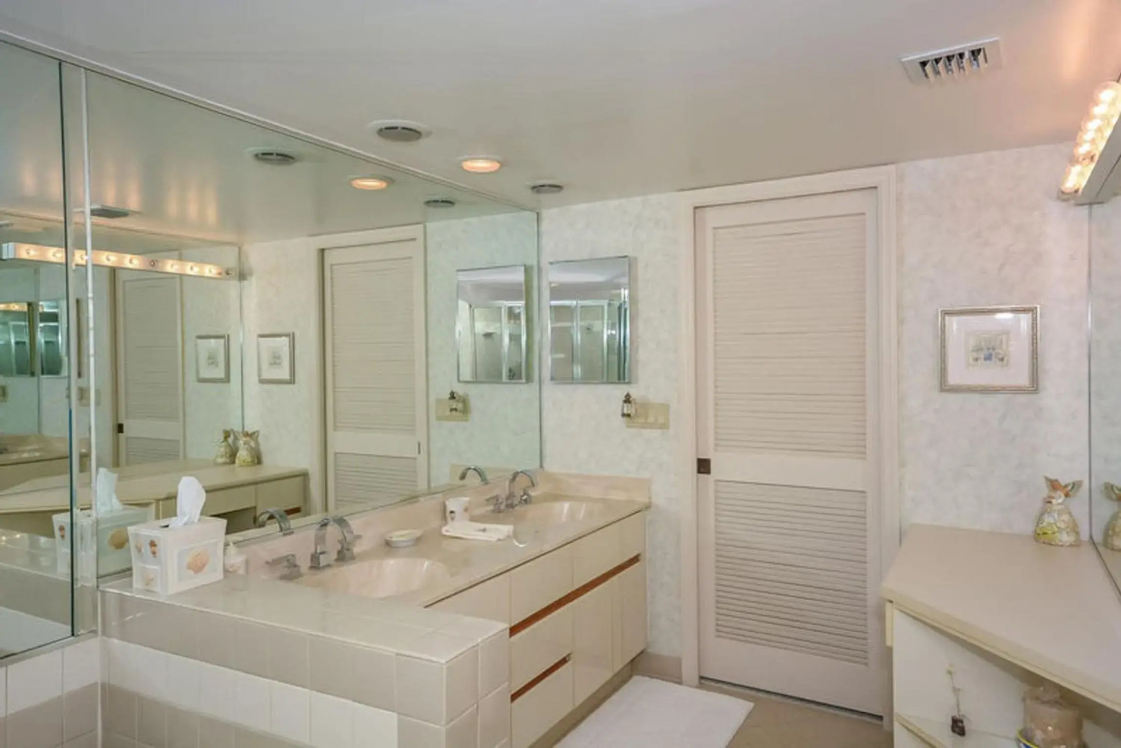 Tradewinds 706 by Ocean Properties