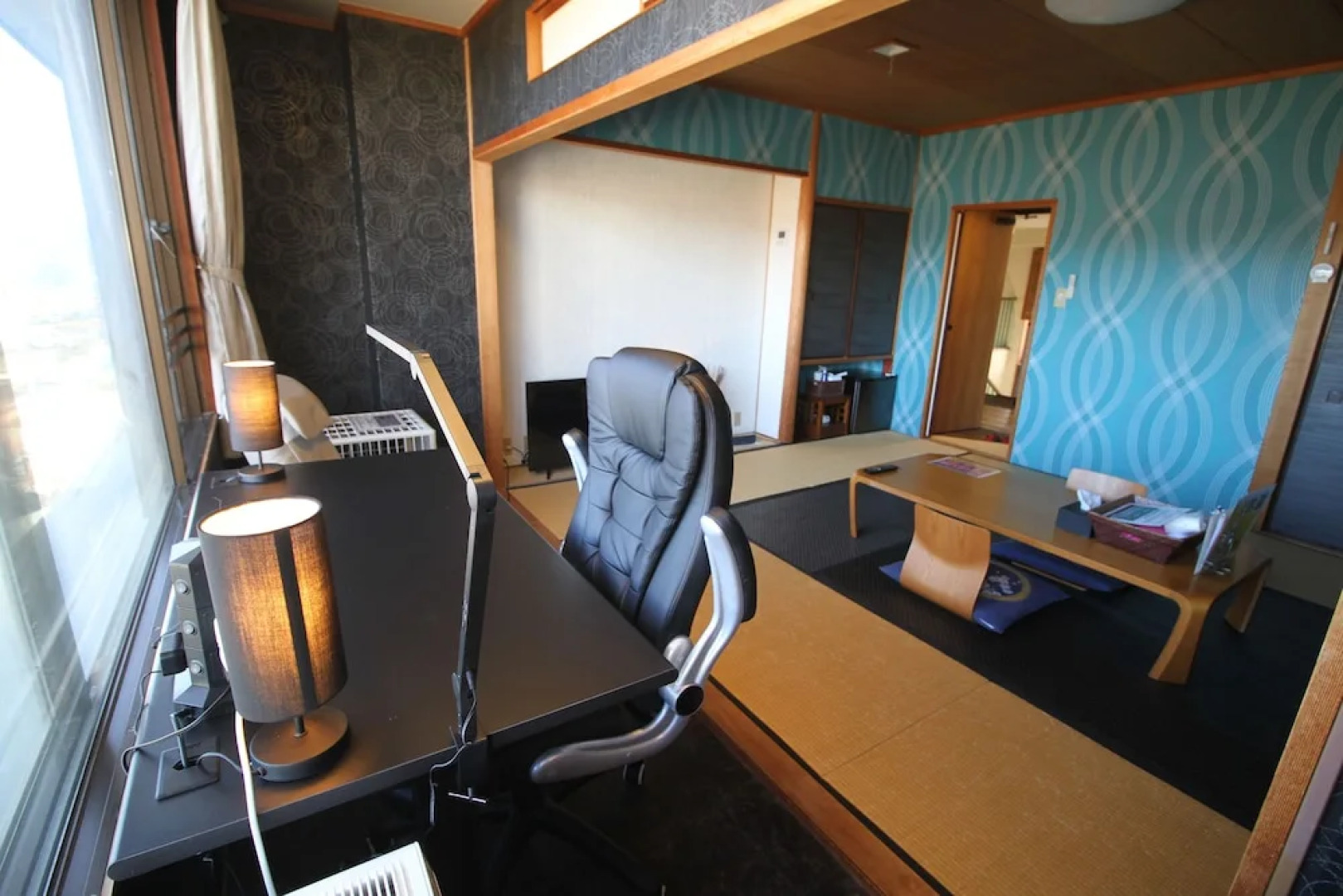 Hakone Gora Guam Dog