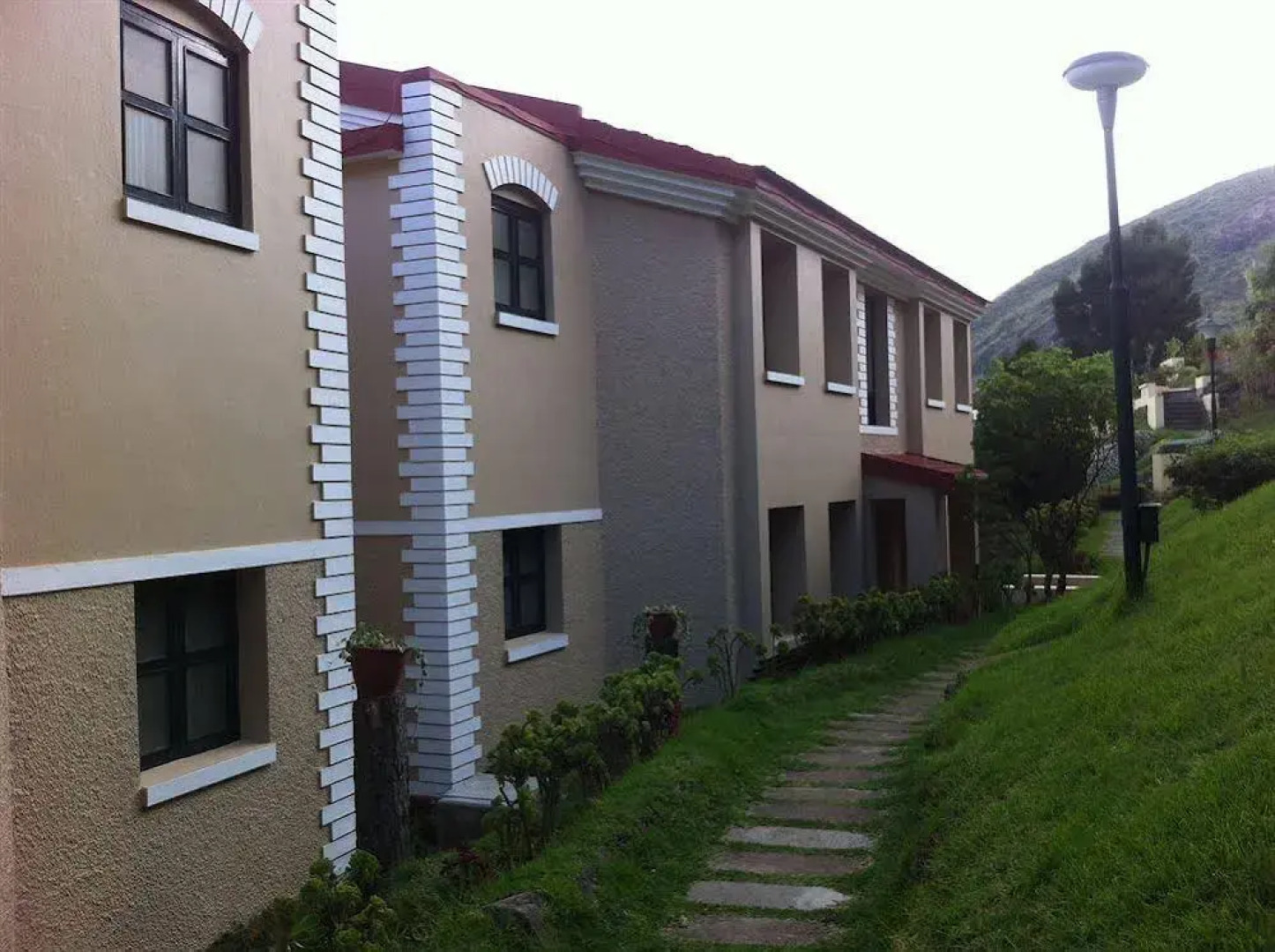 Hill Country Lovedale