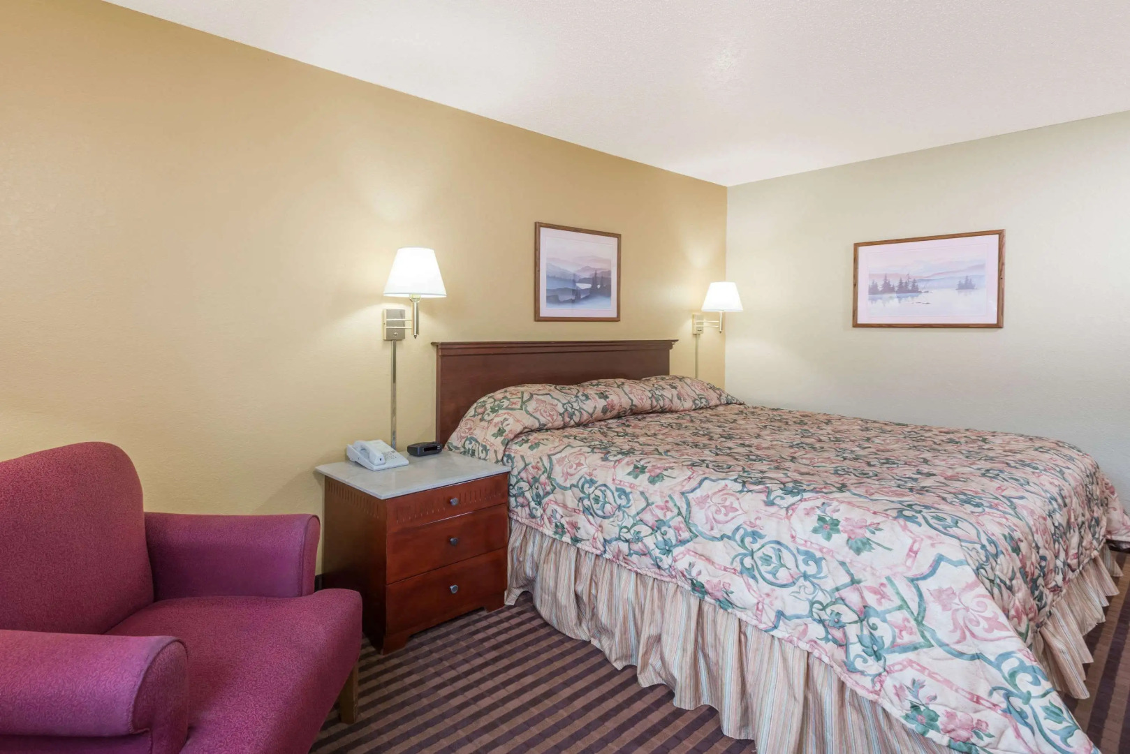 Super 8 by Wyndham La Vale/Cumberland Area