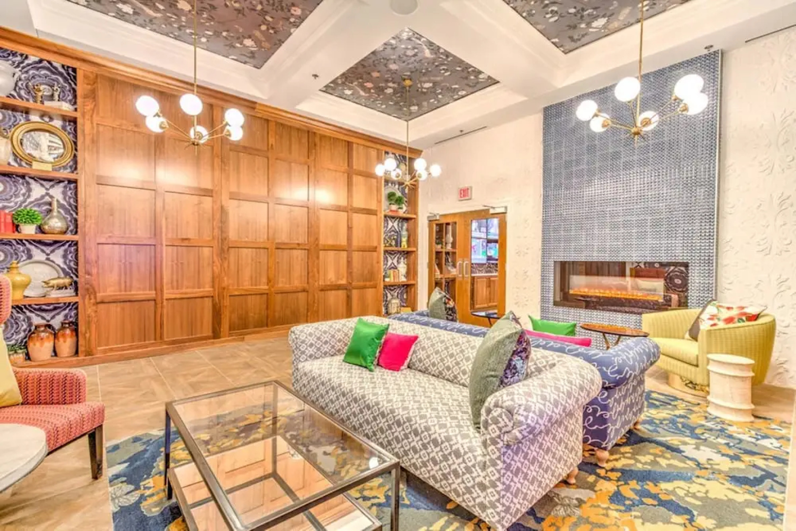 Global Luxury Suites in Downtown Cincinnati