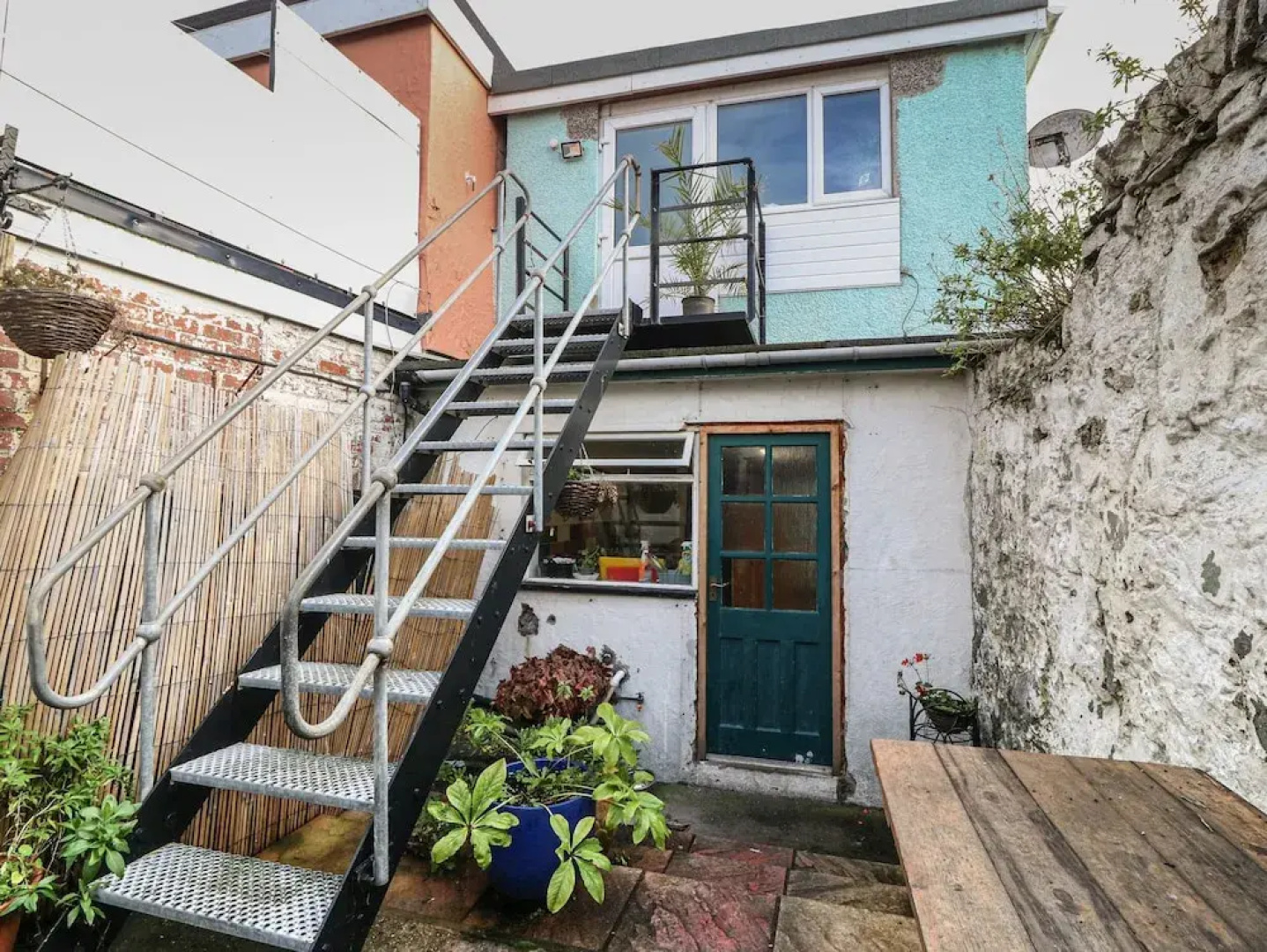 The Bell Apartment