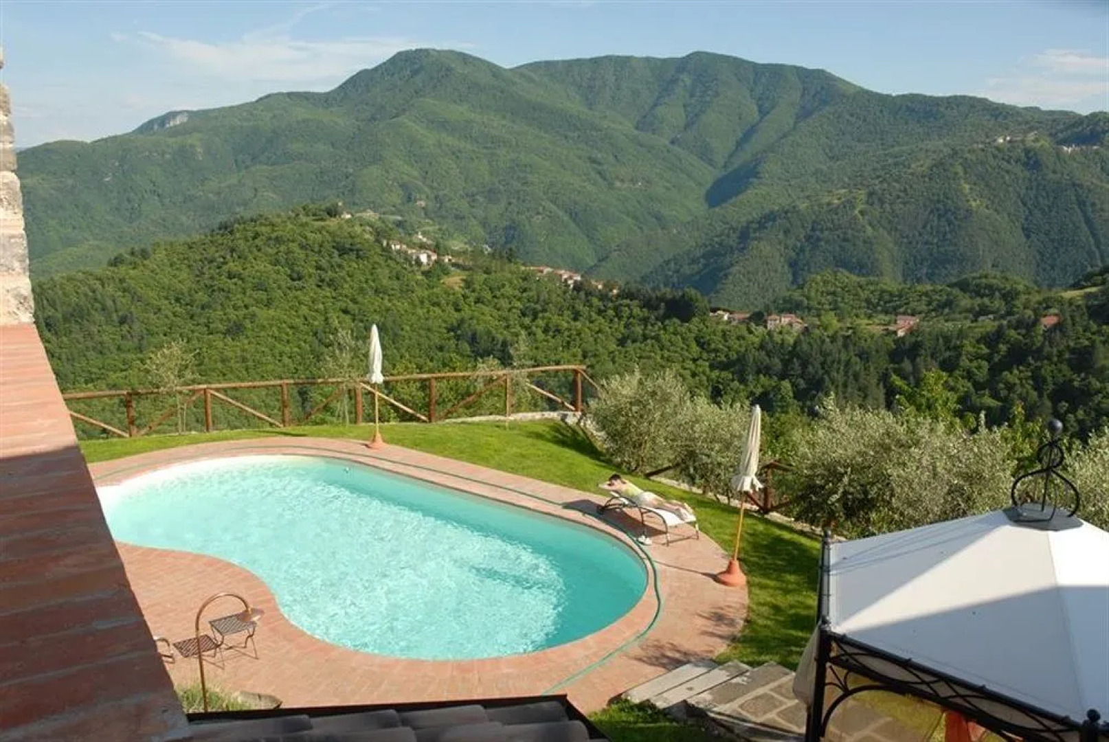 Rustico Sara