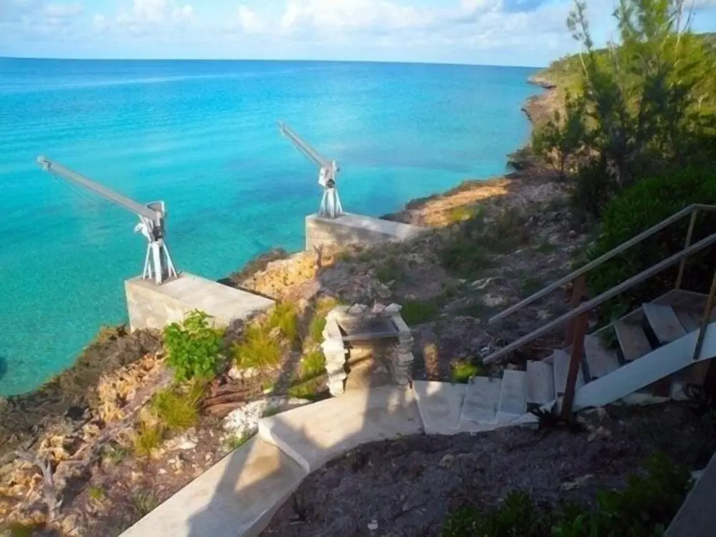 Touch Of Class Estate - A Caribbean Beachfront Estate 5 Bedroom Estate