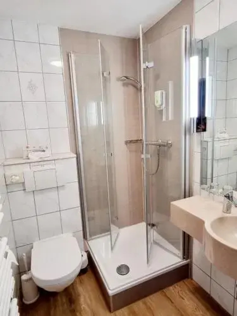 Caf  Pension Haus Hpen-Idyll