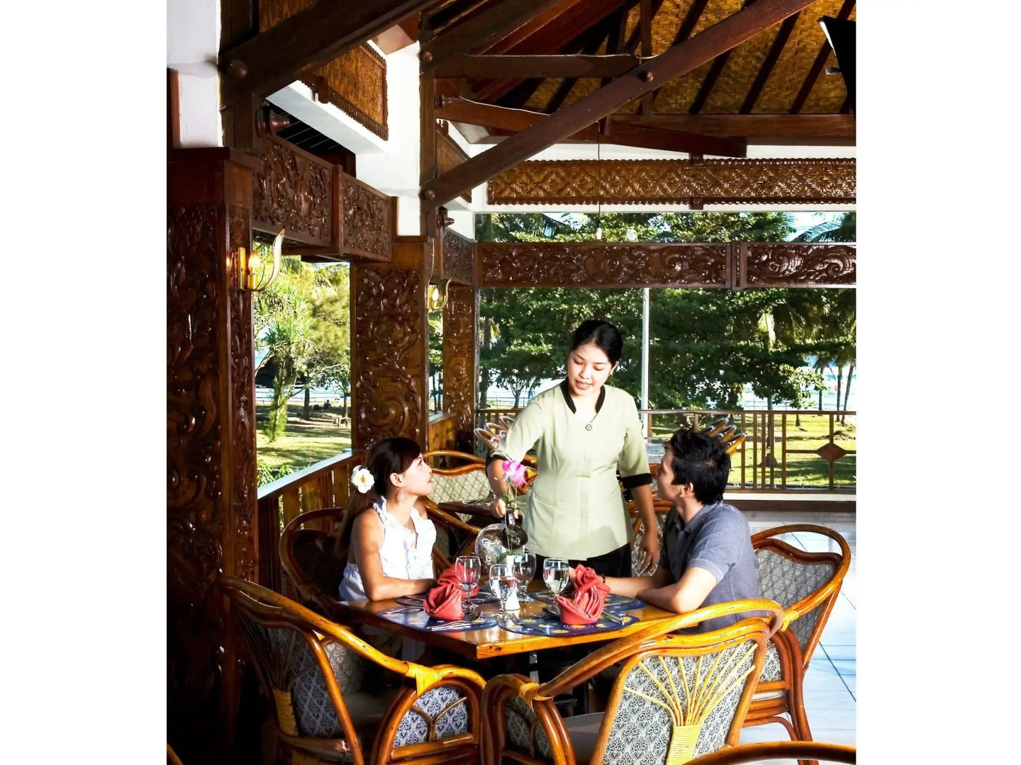 Surya Pesona Beach Hotel