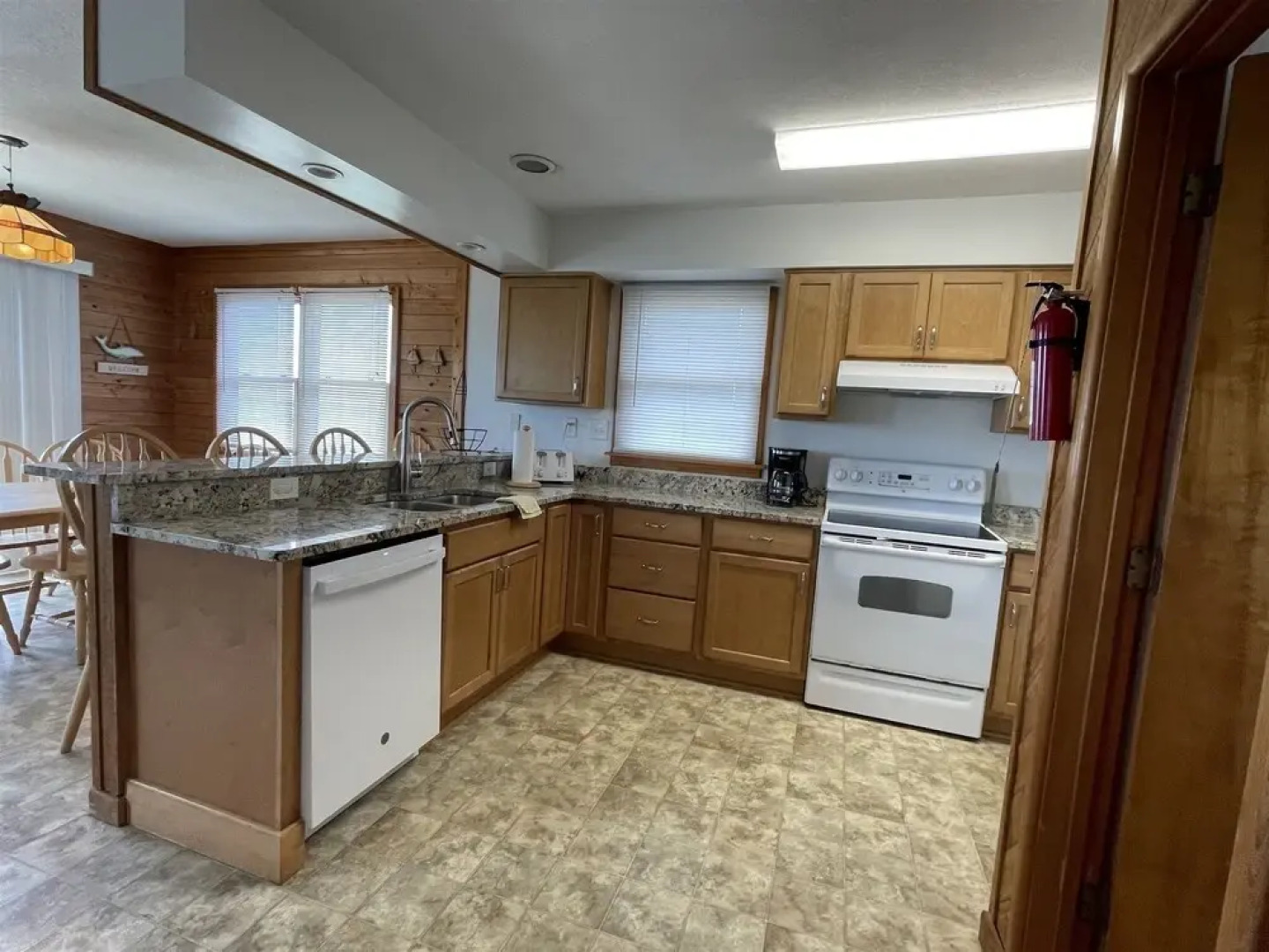 South Beach 4 Bedroom Cottage by RedAwning