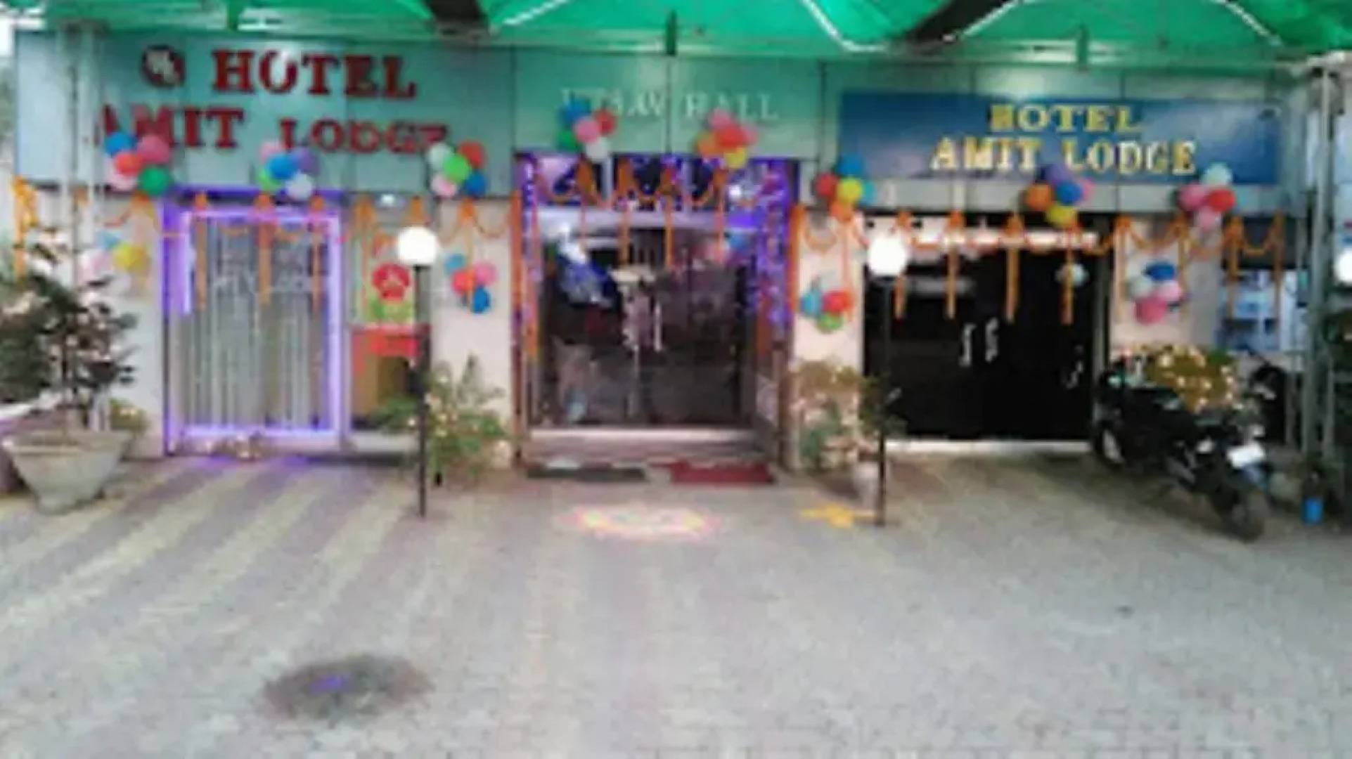 Hotel Amit Lodge, Bihta