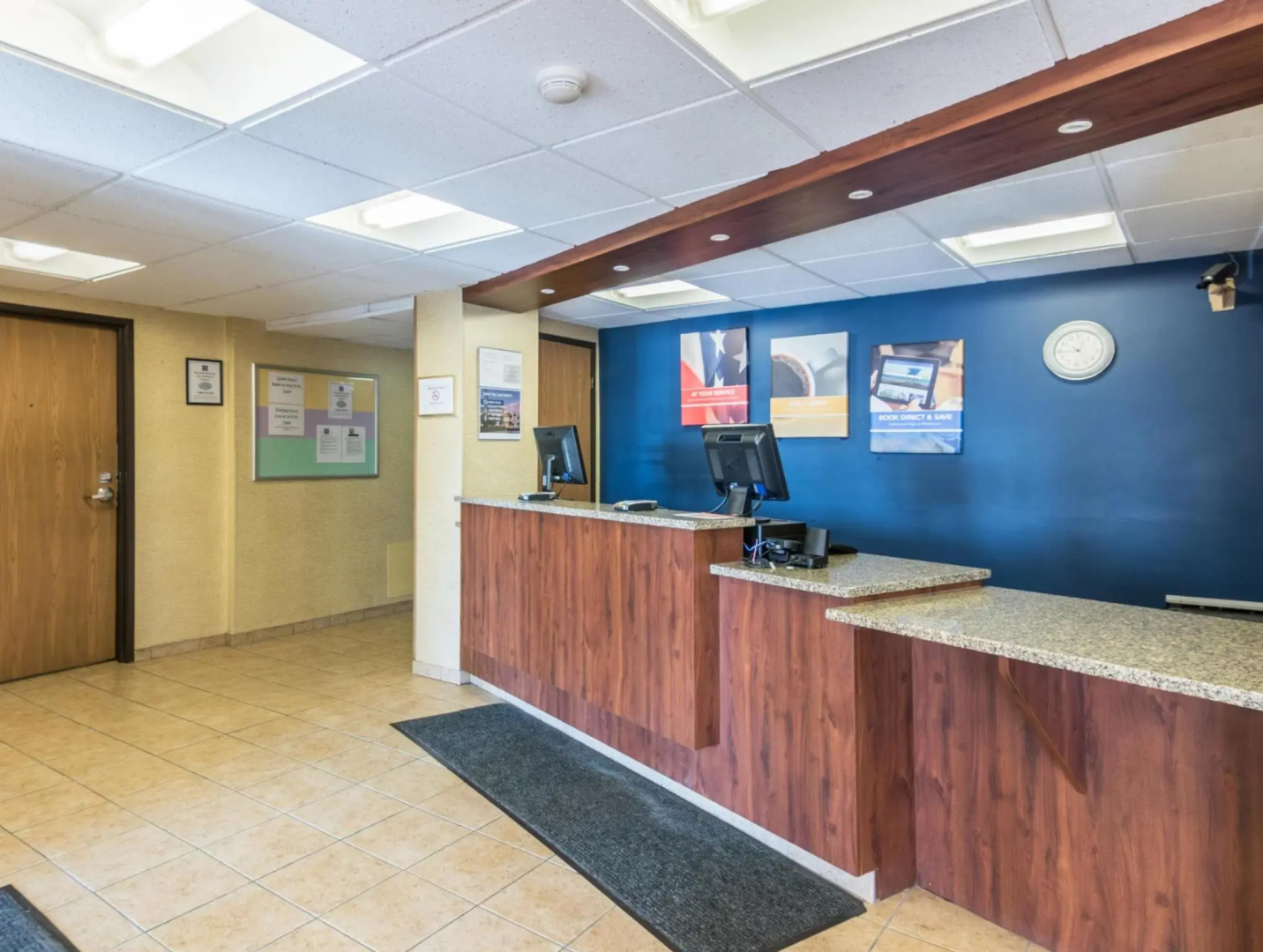 Motel 6 Eau Claire, WI