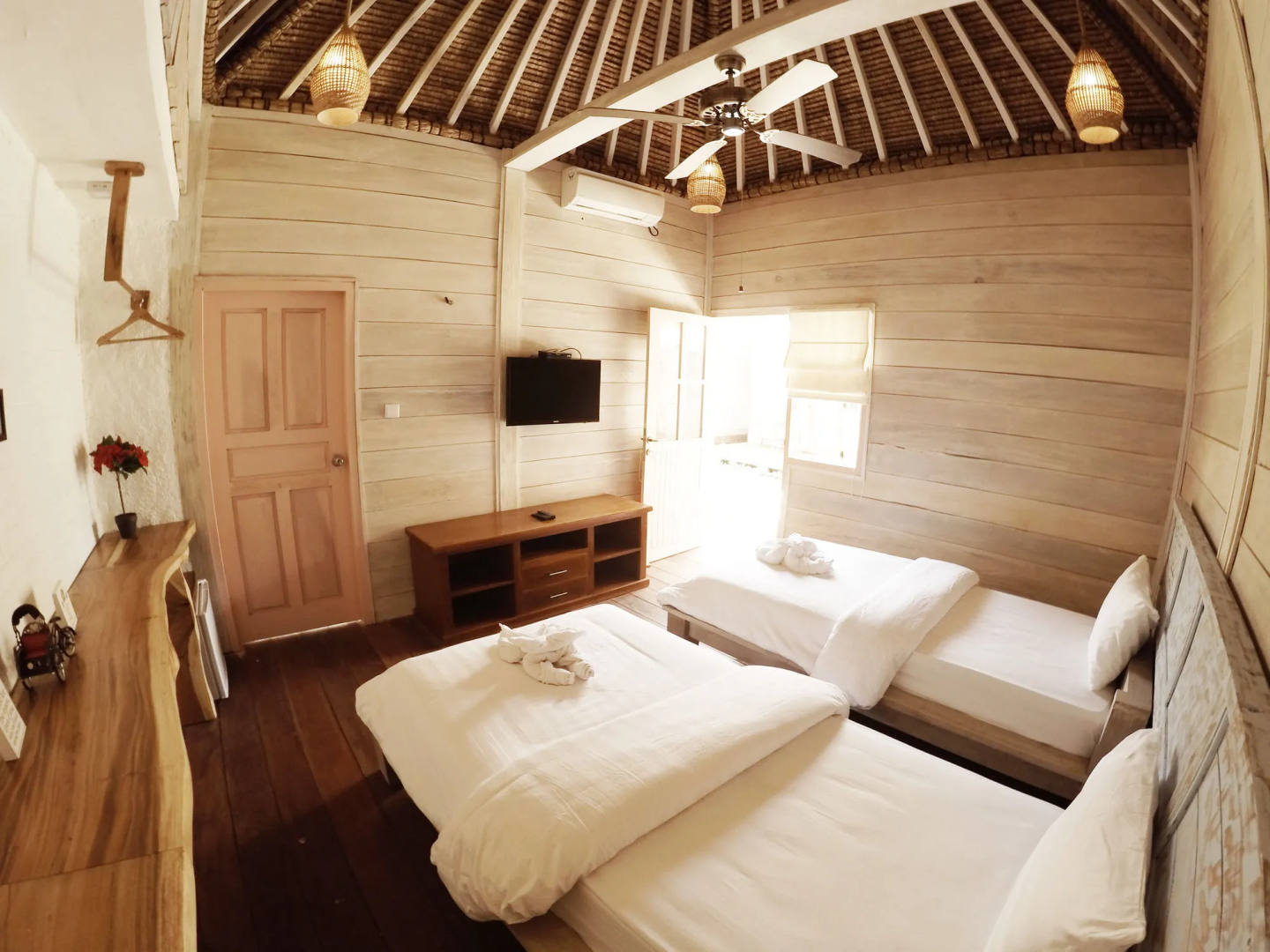 Gili Breeze Tropical Bungalows