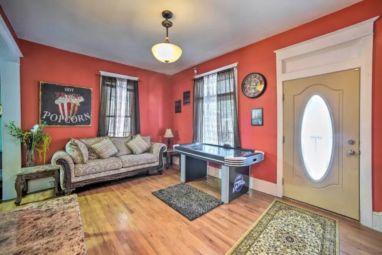 Quiet Oneonta Home - Walk to Historic Dtwn!