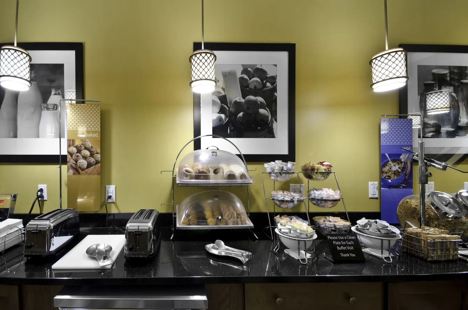 Hampton Inn & Suites Raleigh Cary Lenovo Center