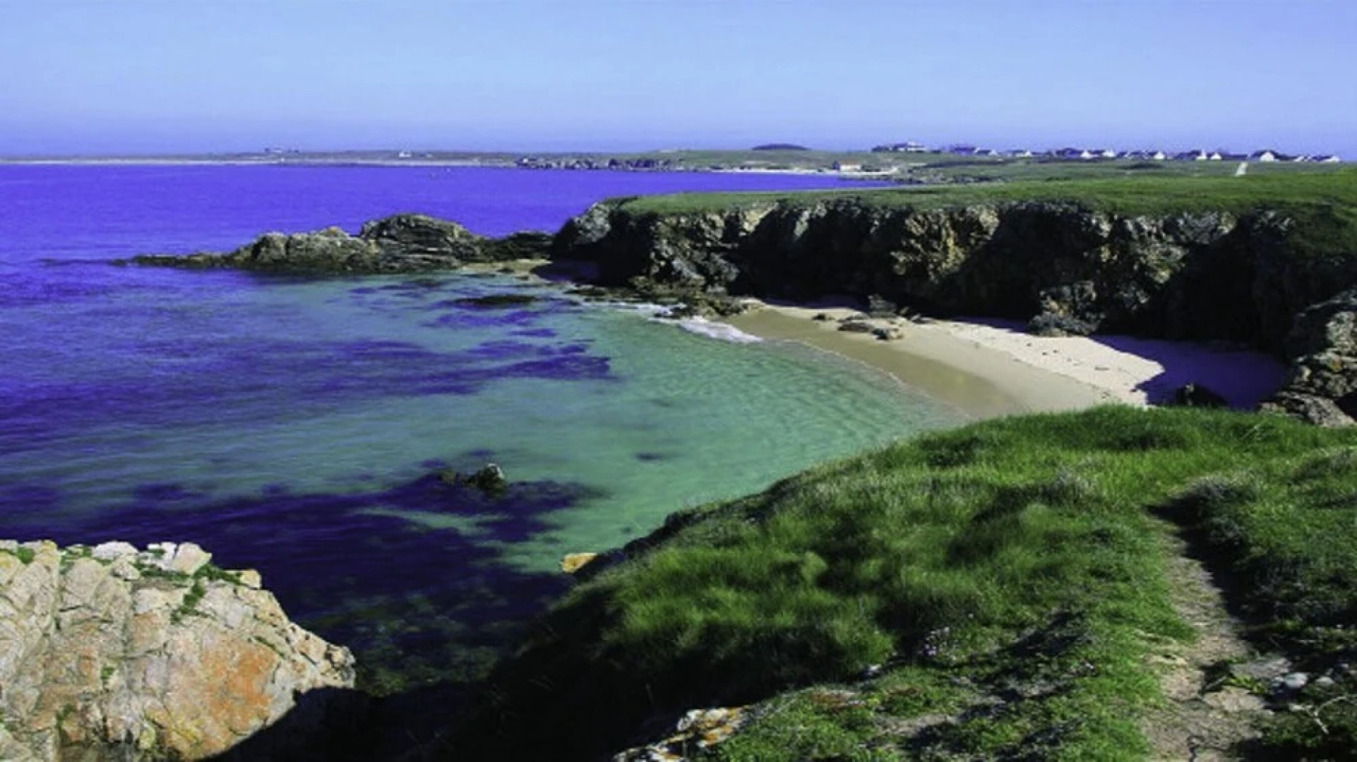 House With 3 Bedrooms in Locmaria, With Enclosed Garden and Wifi