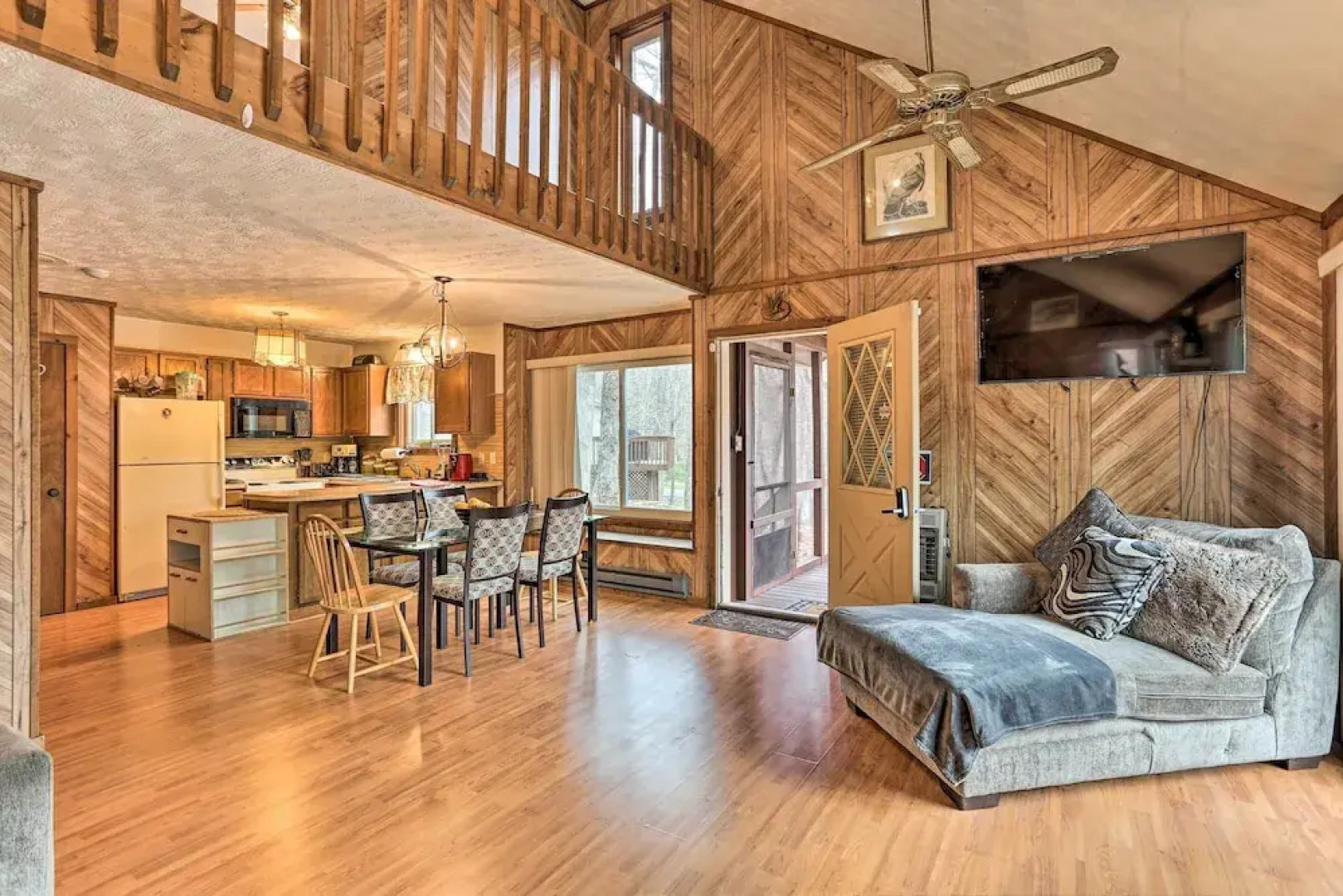 Resort Perks: Picturesque Poconos Getaway!