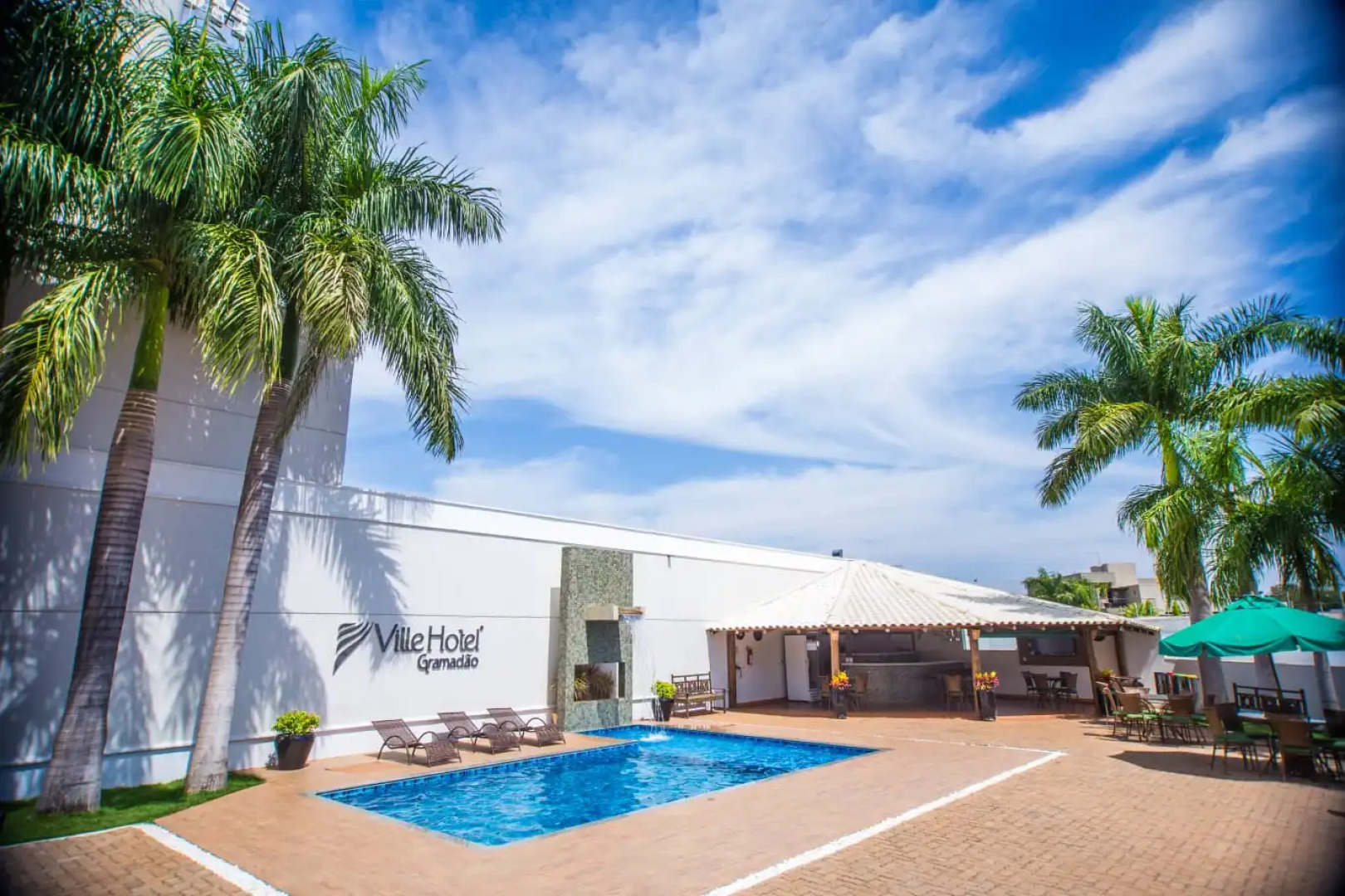 Ville Hotel Gramadao