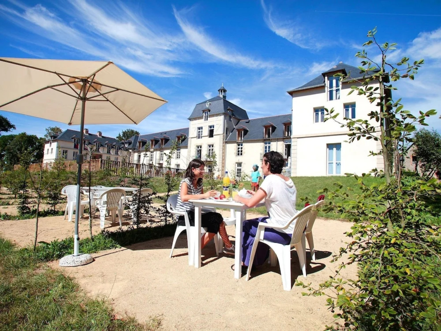 Cozy Apartment in a 17th Century Castle in a Breton Village