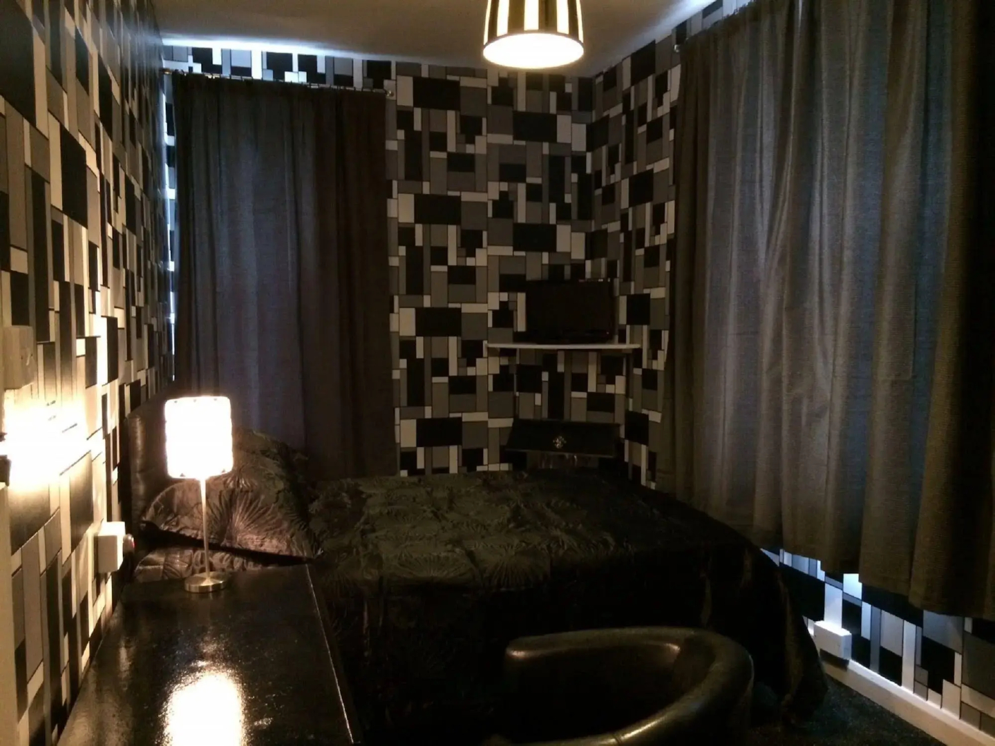 The Carlton Hotel