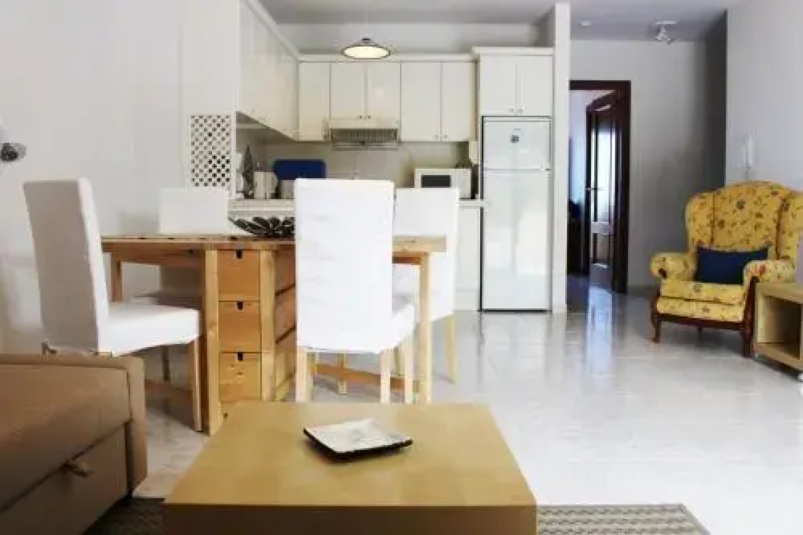 Prime Homes-Bright Attic 2bd Apartment