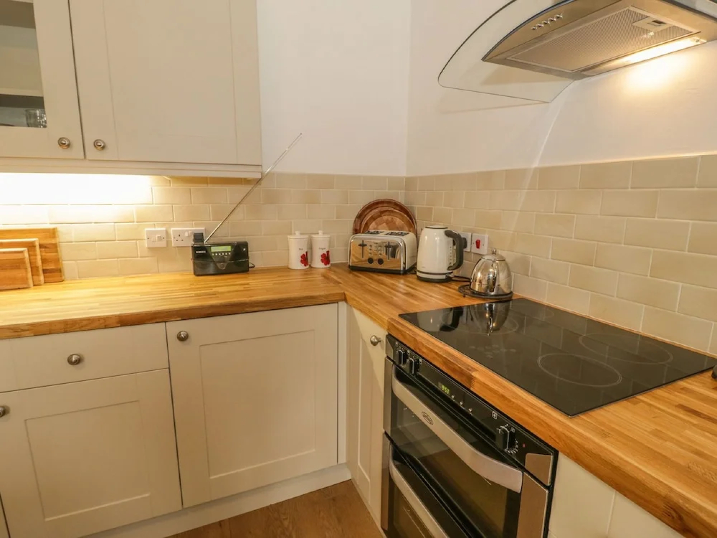 Flat 2 - 9 Rhiw Bank Terrace